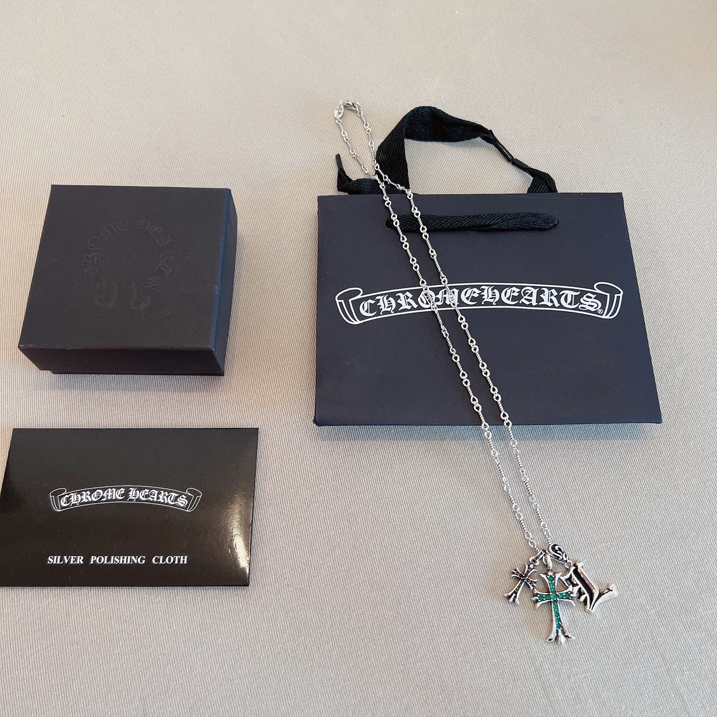 NO:603878,Chrome Hearts Factory Direct Price Original One to One Reproduction Same Style for Men and Women Chrome Hearts Necklace, Boutique Jewelry, Chrome Hearts, Necklace19860909克罗心 厂家直销价 原版一比一复刻 男女同款 克罗心项链,饰品精品,chrome hearts,necklace,Jewelry