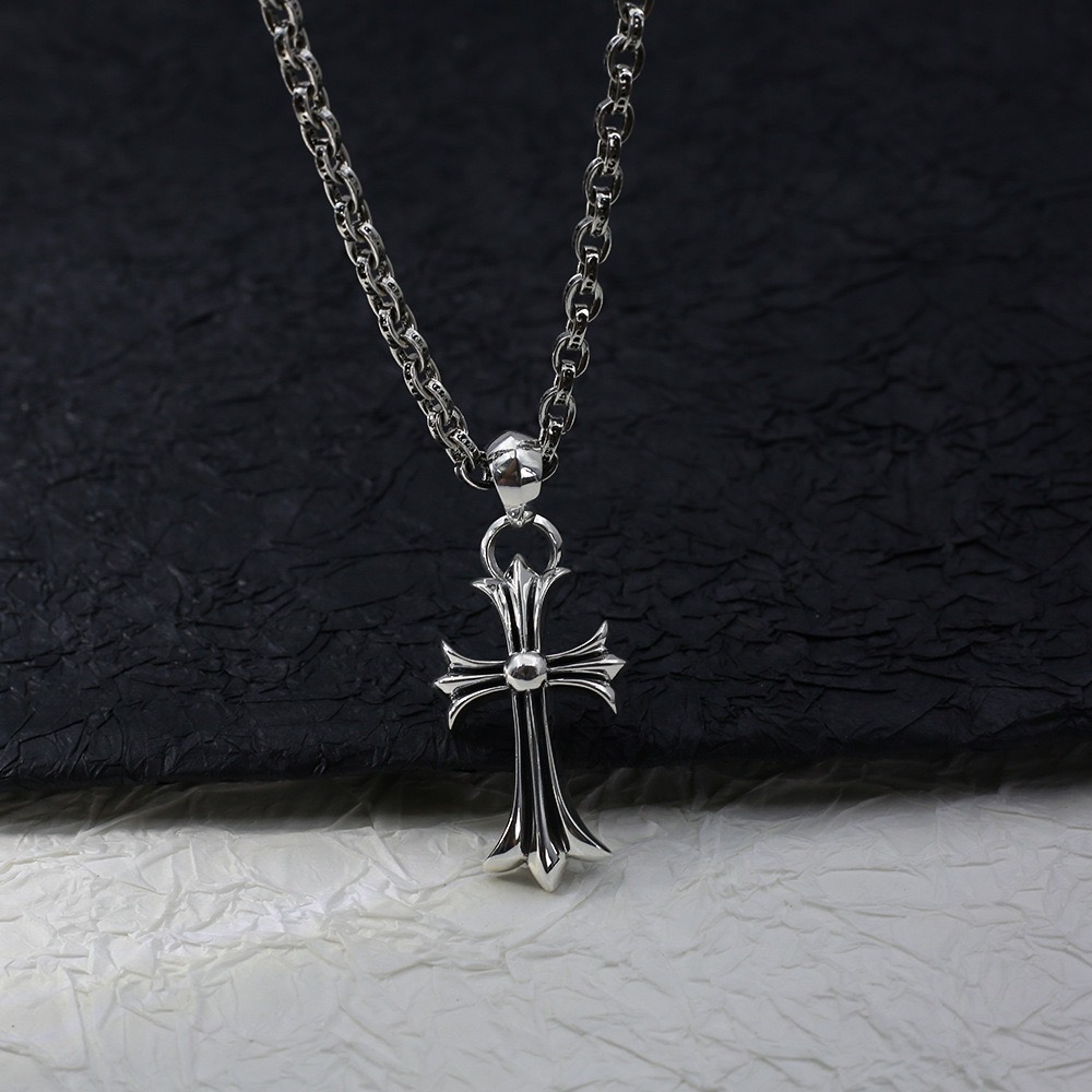 Chrome Hearts 潮轩克罗心项链欧美十字链项链男女款情侣个性小众高级吊坠配饰