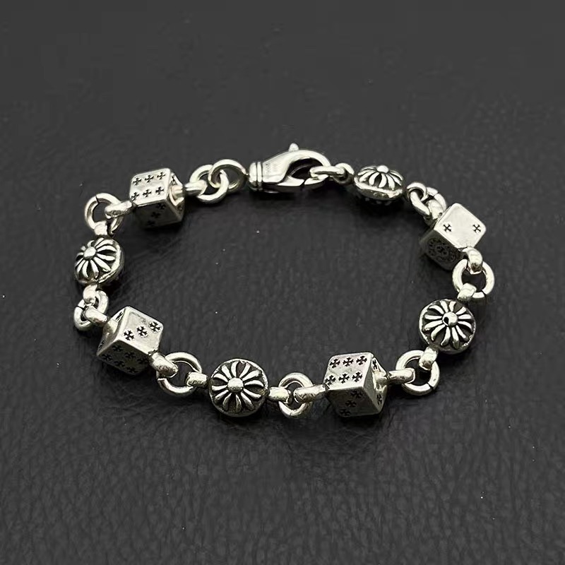 NO:583350,Retro dice bracelet decorated with Qianxi, European and American hip-hop personality, domineering classic style, popular trendy brand, niche hand accessories, punk, boutique jewelry, bracelet19860909饰仟禧复古骰子手链欧美嘻哈个性霸气经典款热门潮牌小众手饰朋克,饰品精品,bracelet,Jewelry