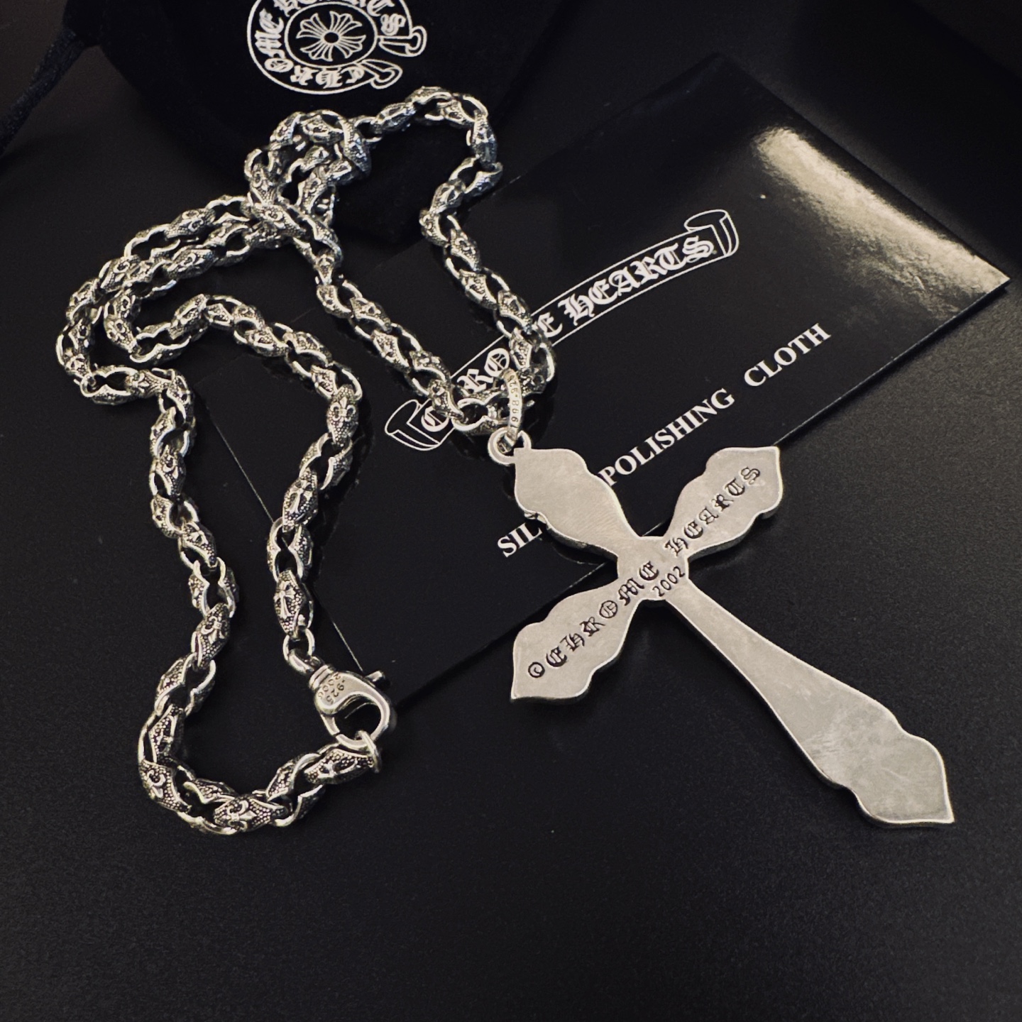 P［爆款推荐］🖤𝐂𝐡𝐫𝐨𝐦𝐞 𝐡𝐞𝐚𝐫𝐭𝐬 克罗心✝️项链，帅爆了克罗心项链 ⚜️造型不同的花纹设计风格