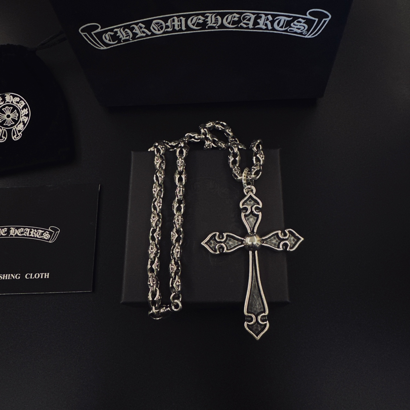 P［爆款推荐］🖤𝐂𝐡𝐫𝐨𝐦𝐞 𝐡𝐞𝐚𝐫𝐭𝐬 克罗心✝️项链，帅爆了克罗心项链 ⚜️造型不同的花纹设计风格