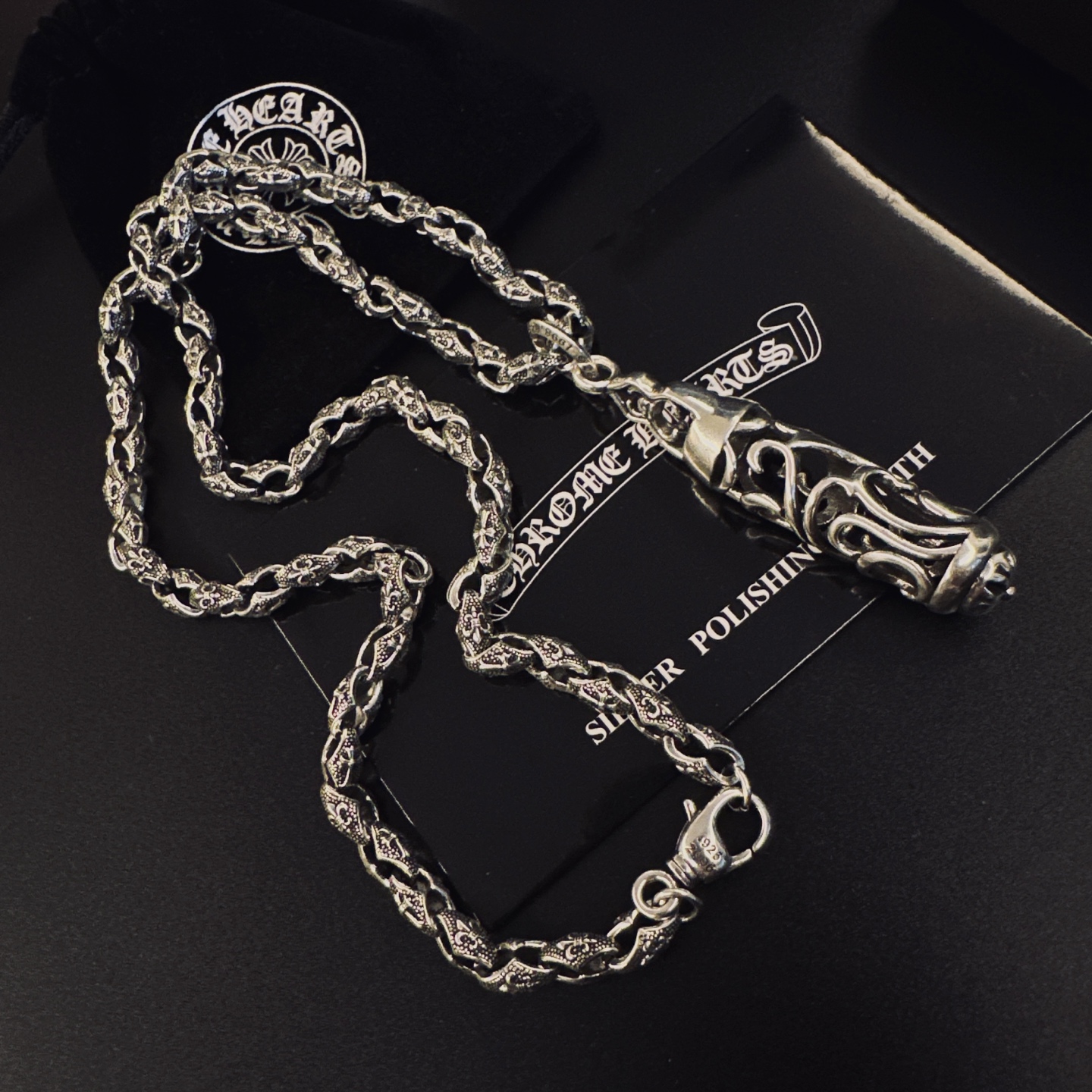 P［爆款推荐］🖤𝐂𝐡𝐫𝐨𝐦𝐞 𝐡𝐞𝐚𝐫𝐭𝐬 克罗心✝️项链，帅爆了克罗心项链 ⚜️造型不同的花纹设计风格
