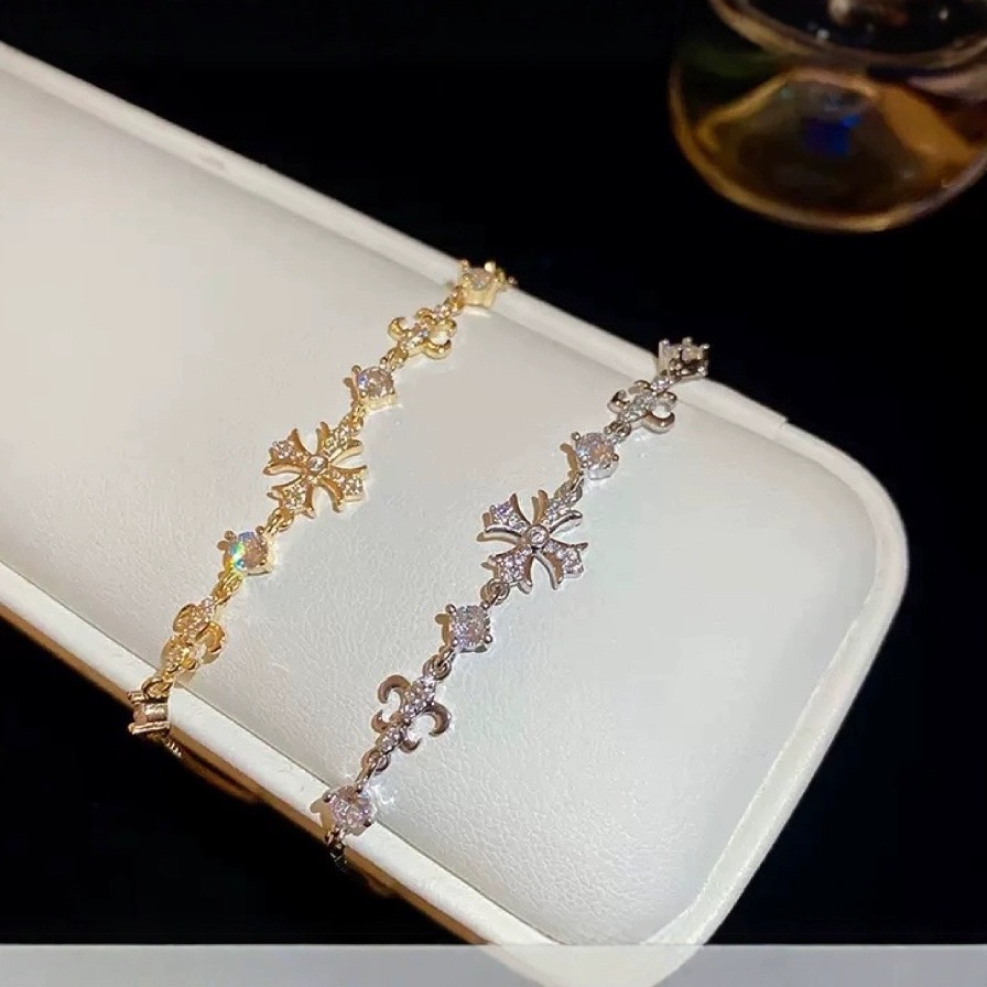 NO:641936,Iris Chrome Heart Cross Adjustable Bracelet Niche Exquisite Versatile Bracelet Light Luxury High-end Feeling Hand Accessories Cross-border Wholesale, Jewelry Boutique, Chrome Hearts, Bracelet19860909鸢尾花克罗心十字架可调节手链小众精致百搭手环轻奢高级感手饰跨境批发,饰品精品,chrome hearts,bracelet,Jewelry