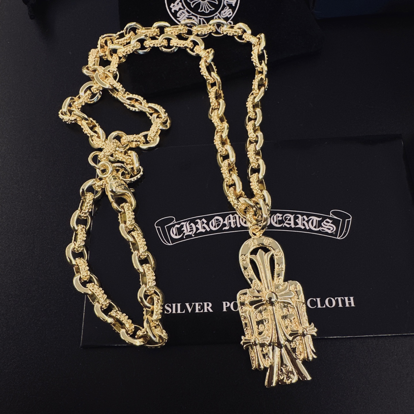 🆕 。［新品上架］𝐂𝐡𝐫𝐨𝐦𝐞 𝐡𝐞𝐚𝐫𝐭𝐬 克罗心项链，帅爆了最新款克罗心项链 ⚜️造型不同的花纹设计