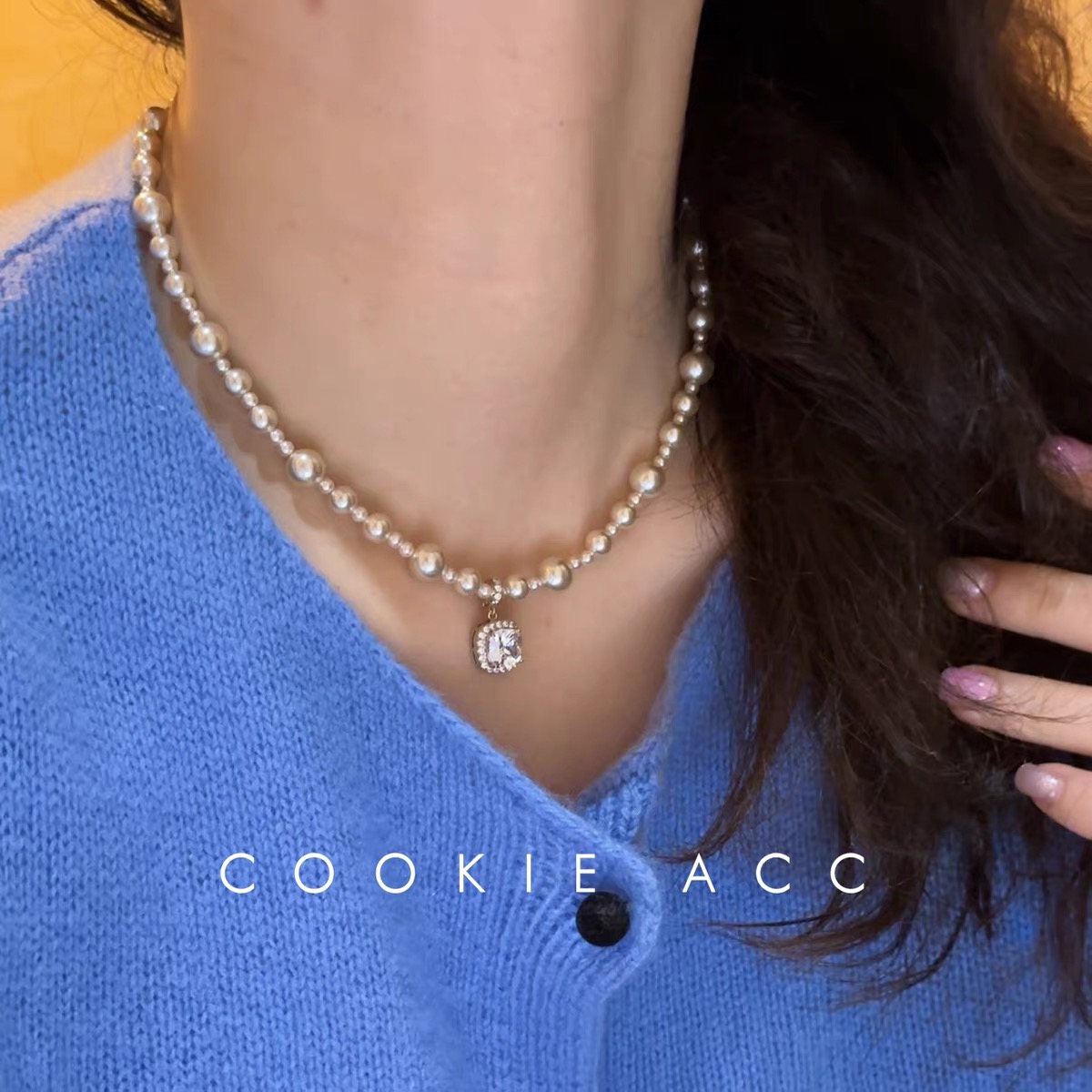 NO:665002,V gold material cookie jewelry Korean French high-end Hepburn style pearl necklace women's high-end light luxury niche clavicle chain, jewelry boutique, necklace19860909V金材质cookie饰品韩国法式高级感赫本风珍珠项链女高级感轻奢小众锁骨链,饰品精品,necklace,Jewelry