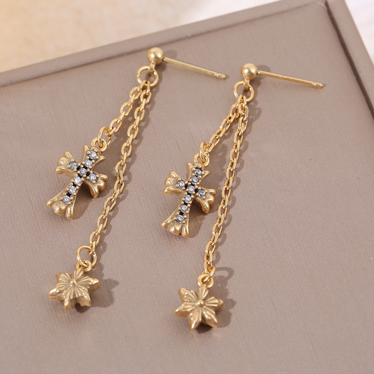 Chanel Haute Joaillerie Fine Jewelry Earrings Necklace Ring Ref 5
