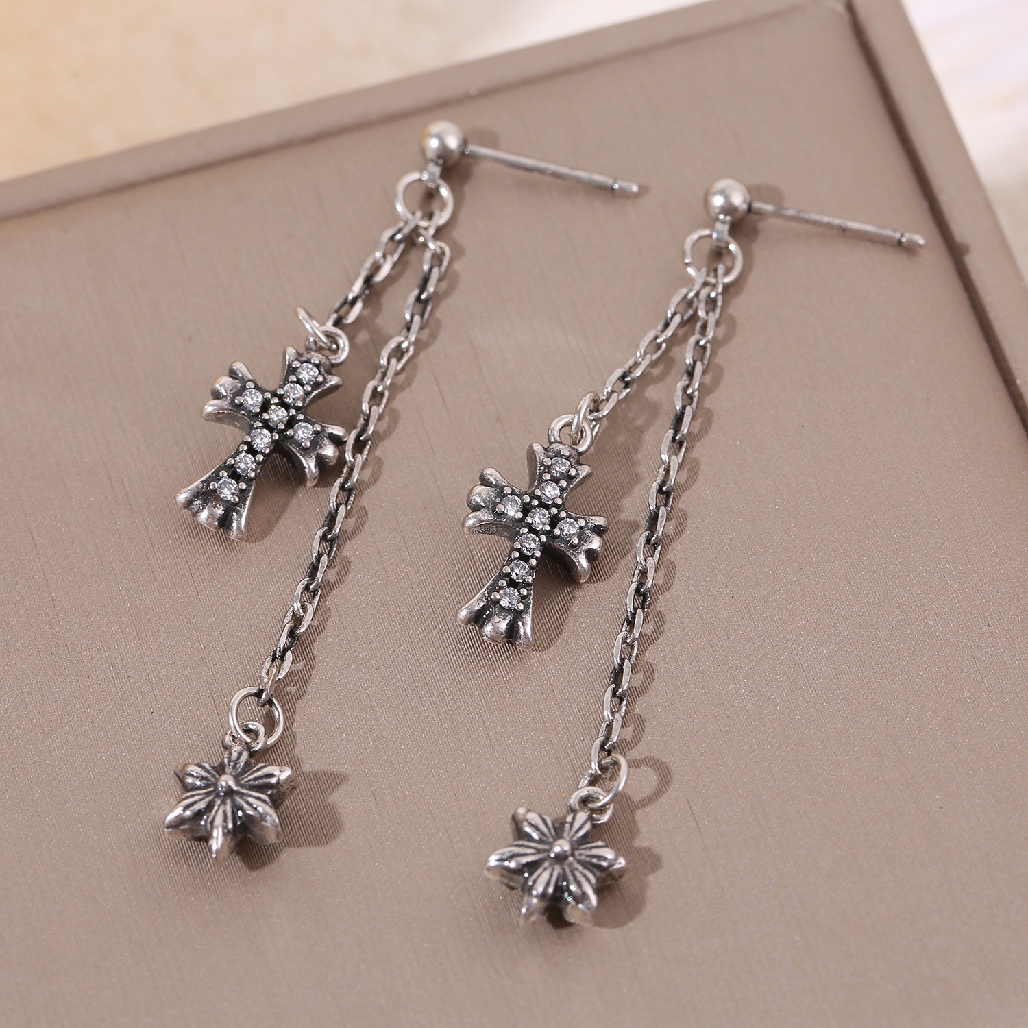Chanel Haute Joaillerie Fine Jewelry Earrings Necklace Ring Ref 6