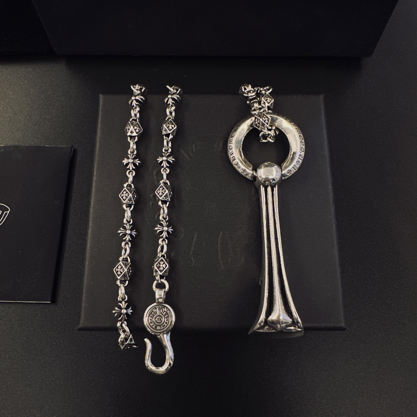 NO:896065,So handsome, the latest Chrome Hearts. No explosions, no hair. Factory direct sales. Original one-to-one reproduction. Chrome Hearts retro necklace, fine jewelry, chrome hearts, necklace.19860909太帅爆了最新款克罗心 不爆不发 厂家直销 原版一比一复刻 克罗心复古项链,饰品精品,chrome hearts,necklace,Jewelry