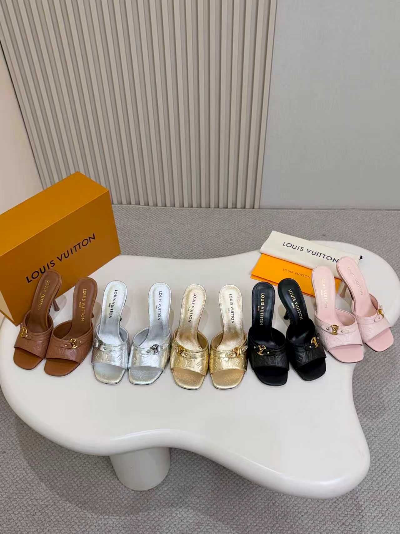 NO:652768,Collection pictures,high heels and slippers,high heels,slippers19860909合集图,高跟鞋拖鞋,high heels,slippers,Women's Shoes