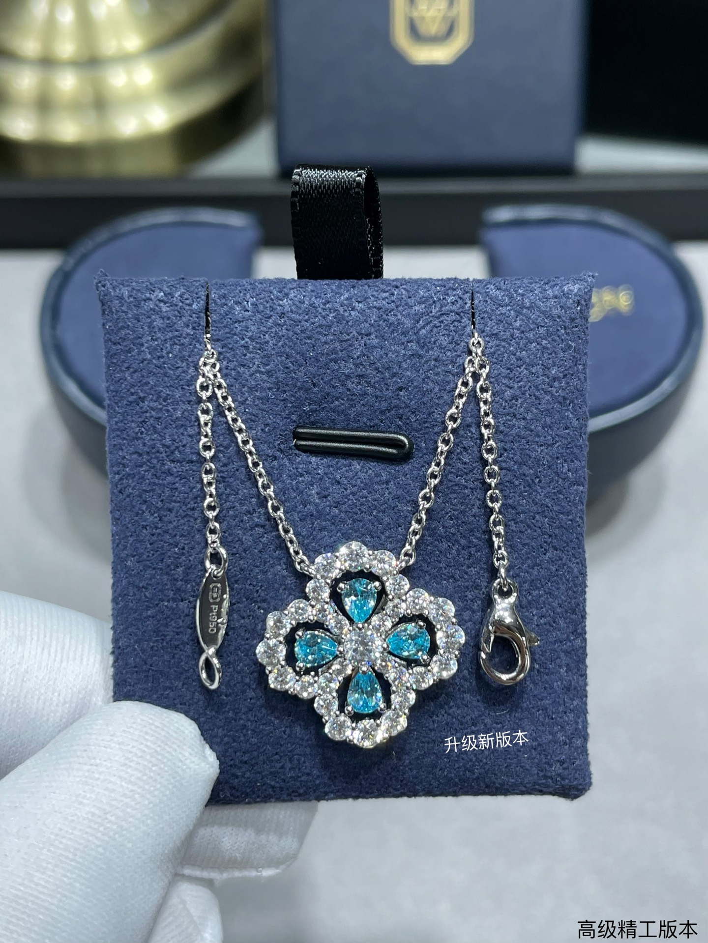  V金材质 （蓝钻）海瑞温斯顿满钻四叶草项链# Diamond Links系列钻石项链，她的一颦一笑，优