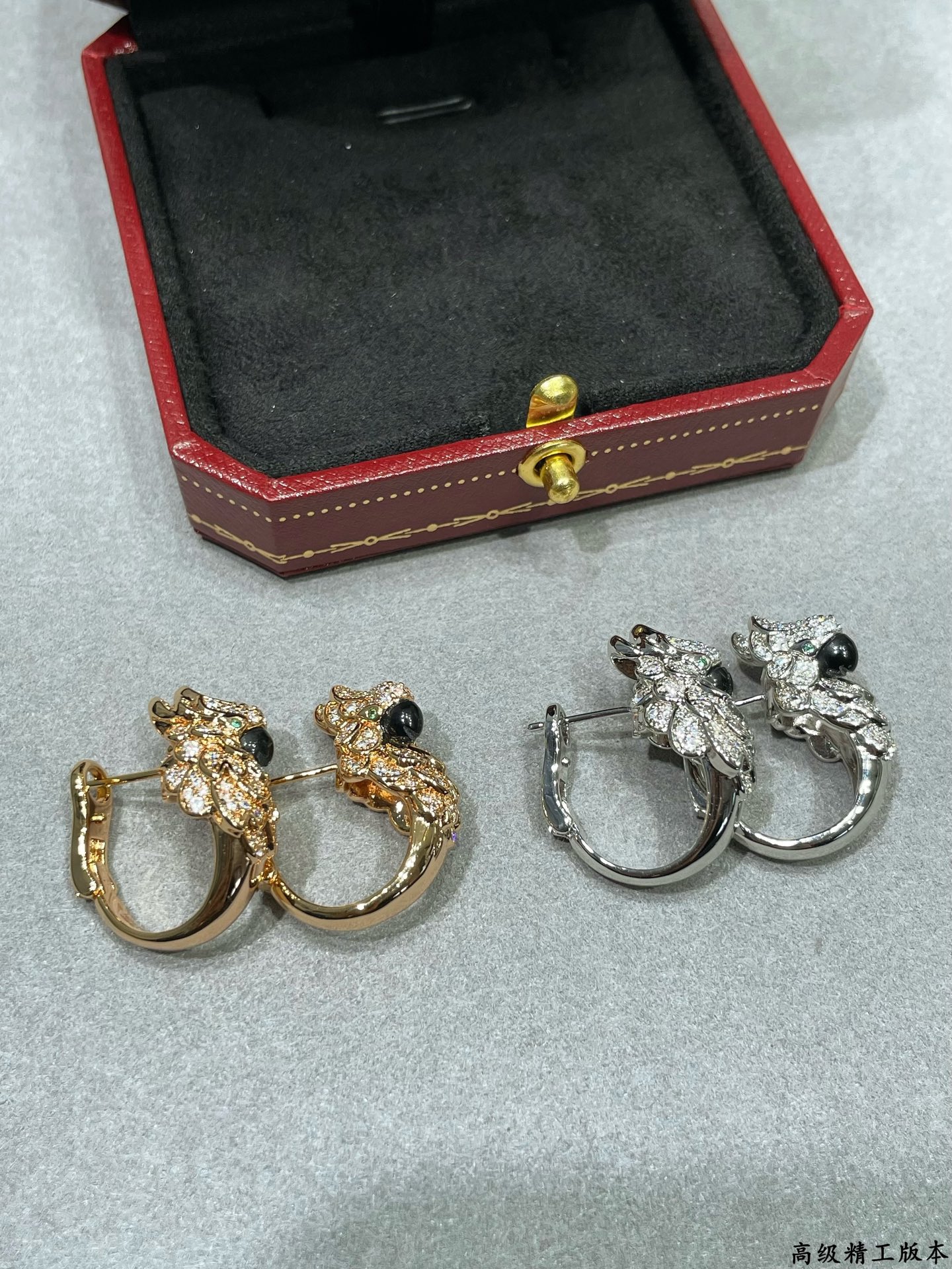  V金材质   卡地亚鹦鹉耳环  「原单•卡地亚」🔥🔥历时数千小时才开出来的版🌟闪耀的锆石镶嵌✨在卡地亚