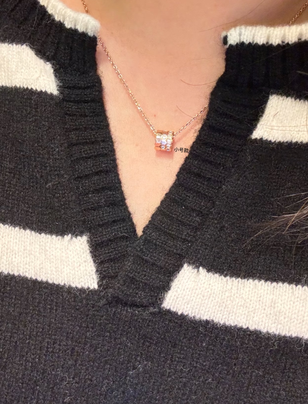  V金材质   ♥️ 尚美小号圆形蜂窝项链，（叠戴效果更美）奢侈 😍高端定制✨沿用蜂窝Bee My Lo