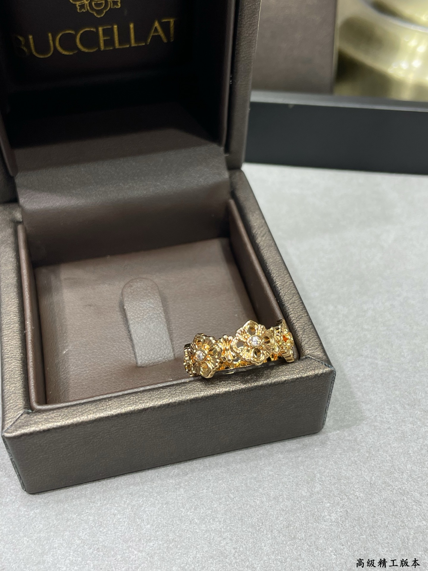  V金材质 （码数5678）布契拉提歌剧院小雏菊戒指💍现货 我的爱藏于心💓 却形于色🌈🔥高品质 k金工艺