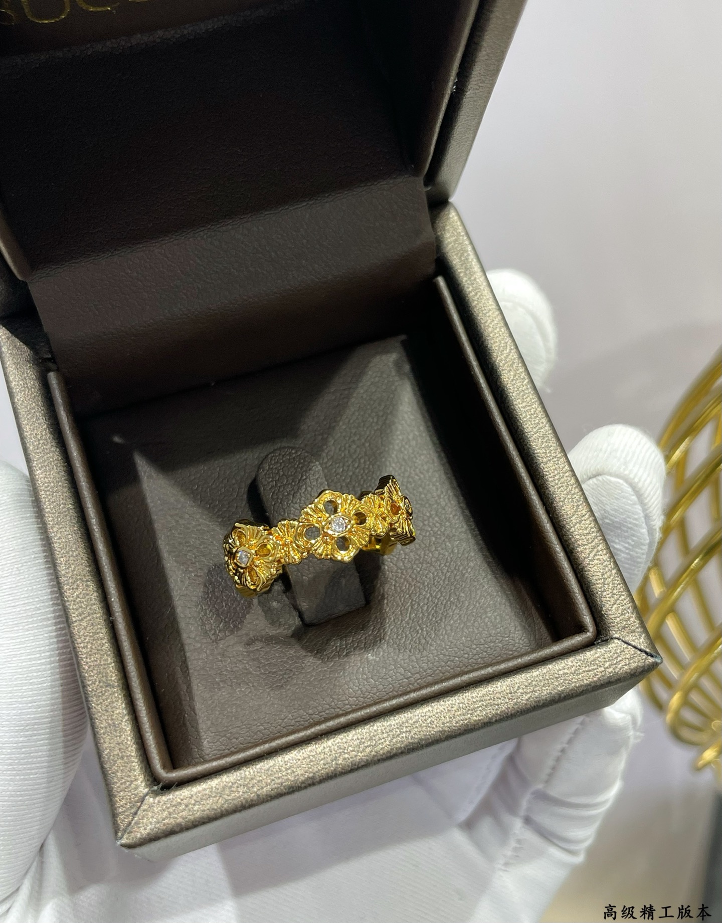  V金材质 （码数5678）布契拉提歌剧院小雏菊戒指💍现货 我的爱藏于心💓 却形于色🌈🔥高品质 k金工艺