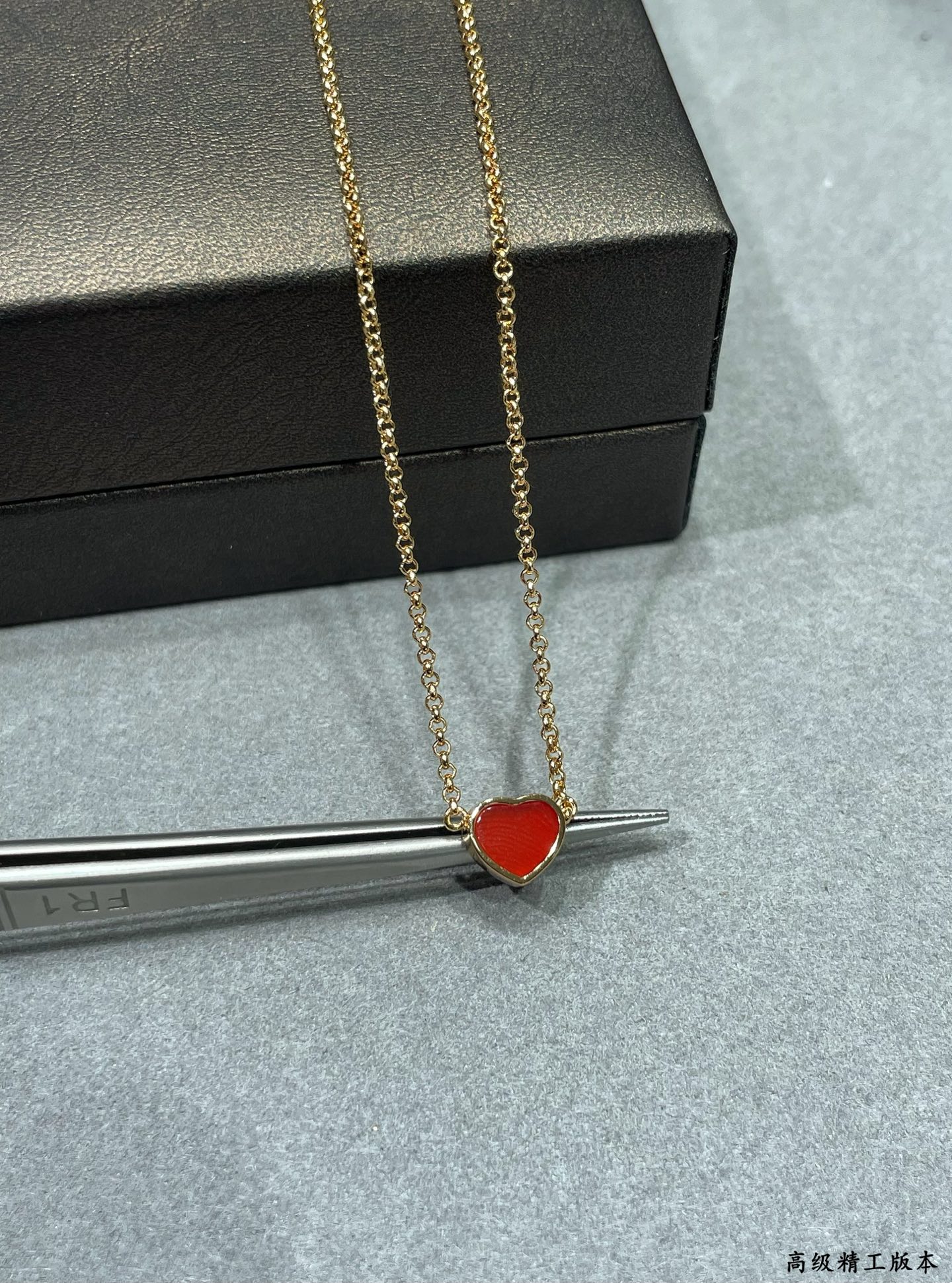  V金材质，。萧邦心形贝壳项链，现货 我的爱藏于心💓 却形于色🌈🔥高品质 k金工艺 秒杀全网最高性价比 