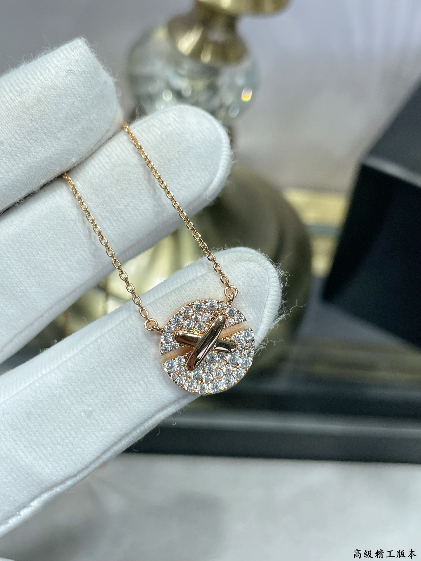 Liens Collection: Modern Jewelry for Women Inspired by Connection and Fate - 图片 5
