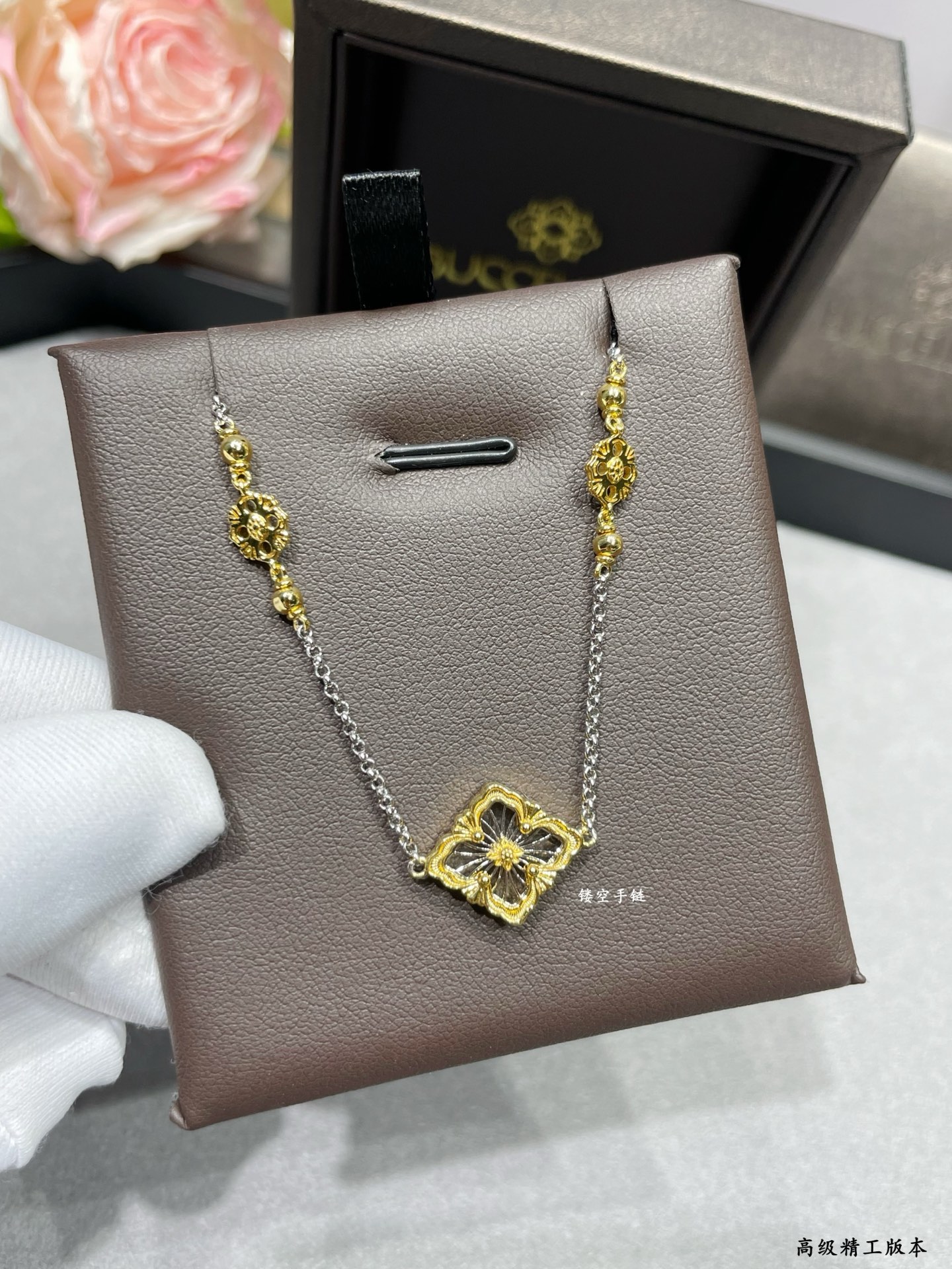 Luxurious Gold Twisters: Unique Silk-Carving Process for Geometric Diamond Engraving with Sparkling Air - 图片 3