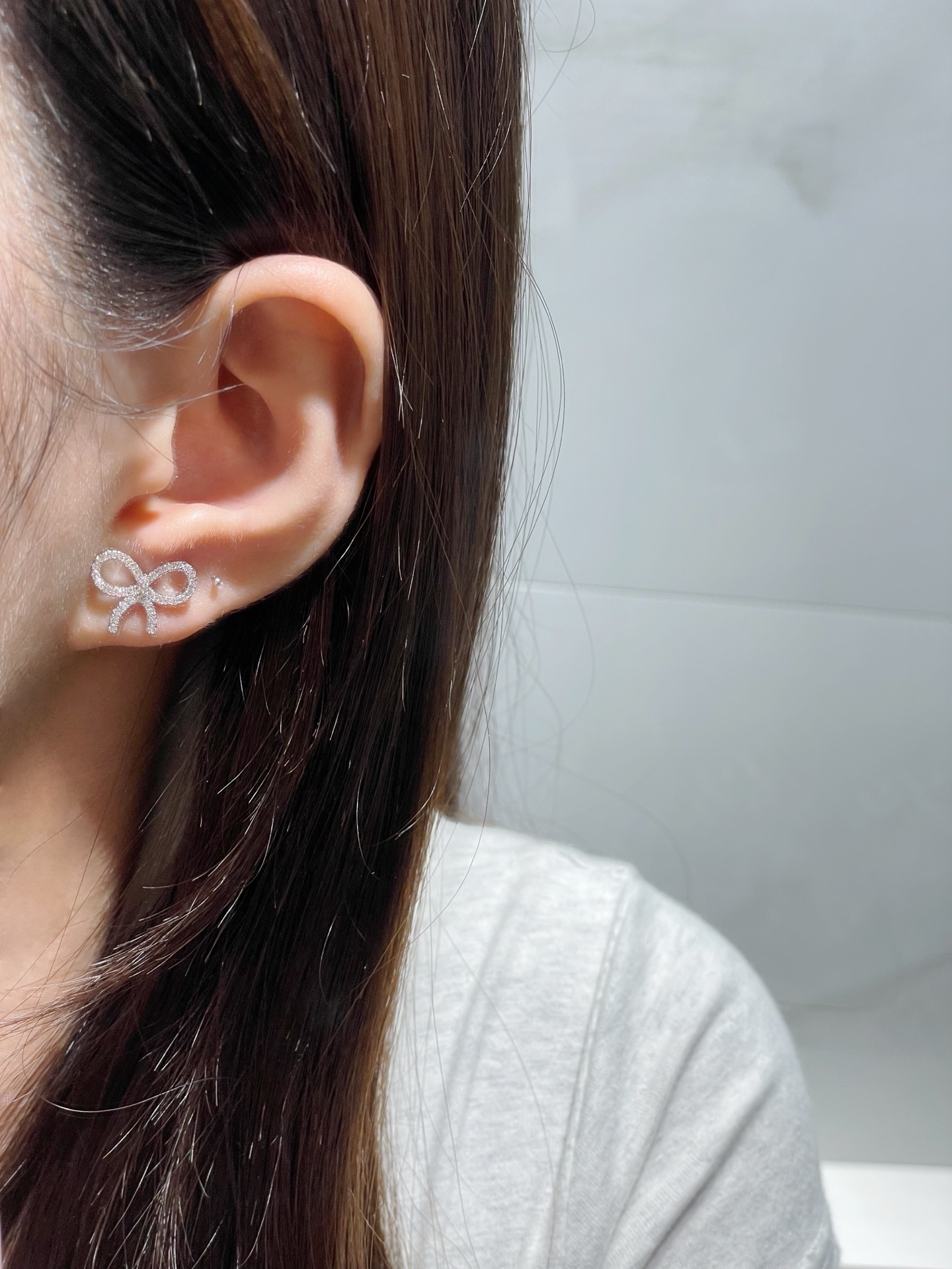 “Gold Tiffany Butterfly Earrings: Elegant Design for Aesthetic Beauty”