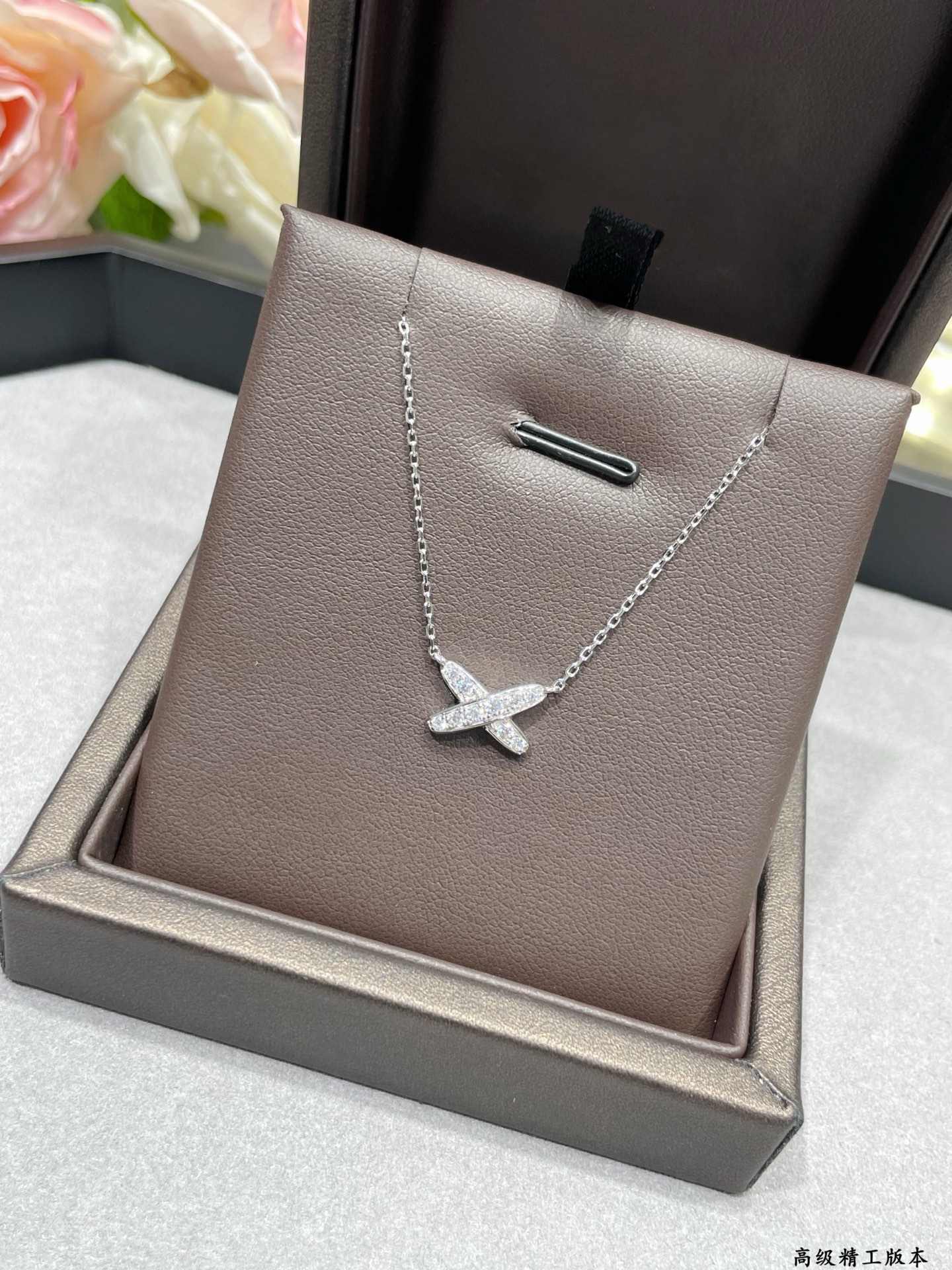 “Liens Series: Modern Jewelry for Women Inspired by Classic Elements” - 图片 2
