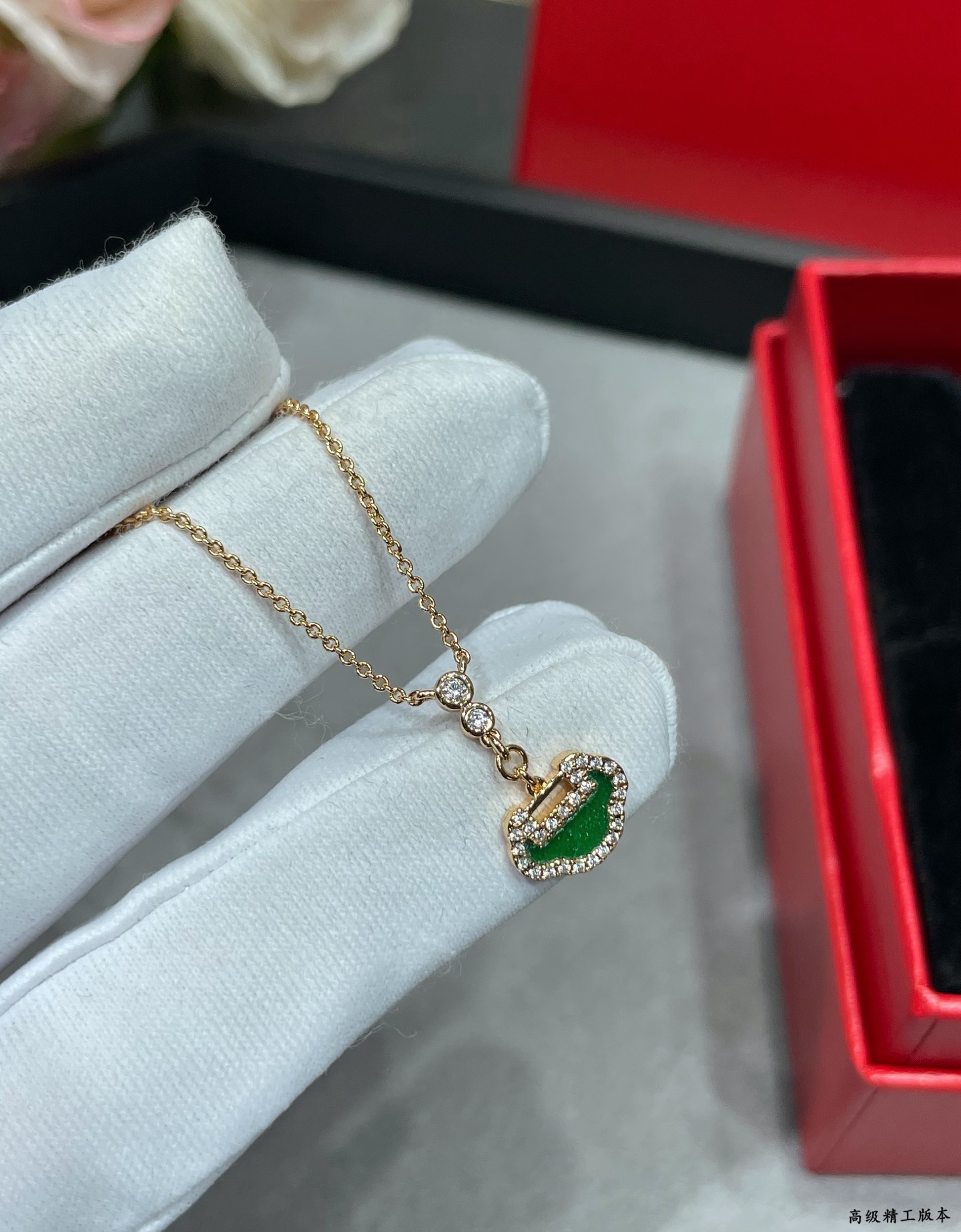 Title: P450 V-Goldenium Unicorn Necklace Summary Summary: Handmade unicorn necklace with unique design, high-quality materials, and vibrant colors for a fashionable look. - 图片 8