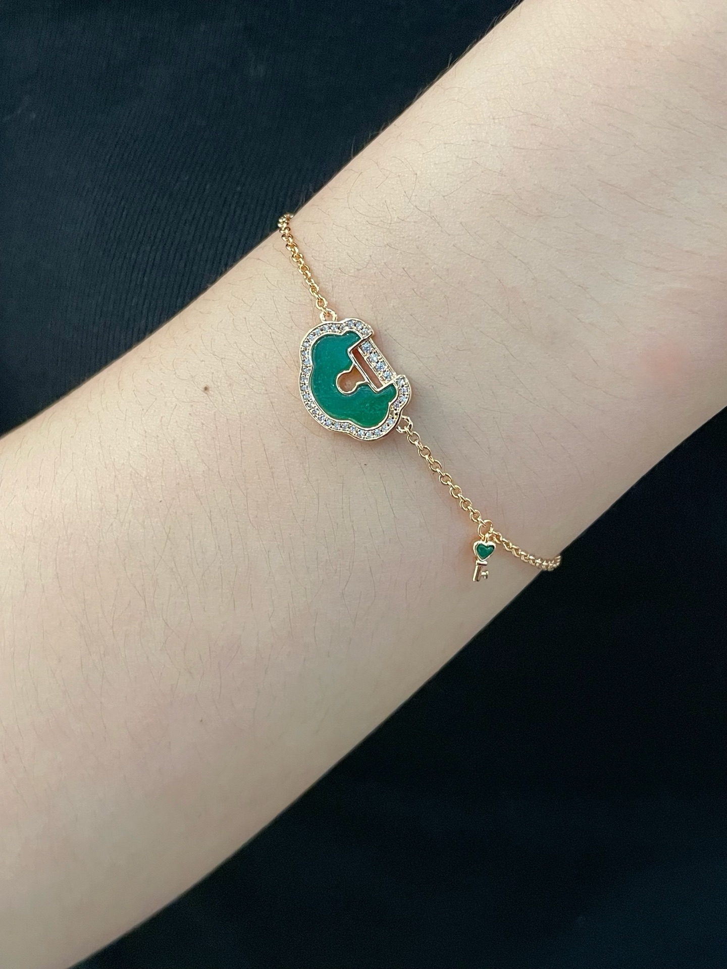 Handmade Goldenium Cylindrical Piece: Unique, Smoky, Flashy, High-Quality Electroplating - 图片 1