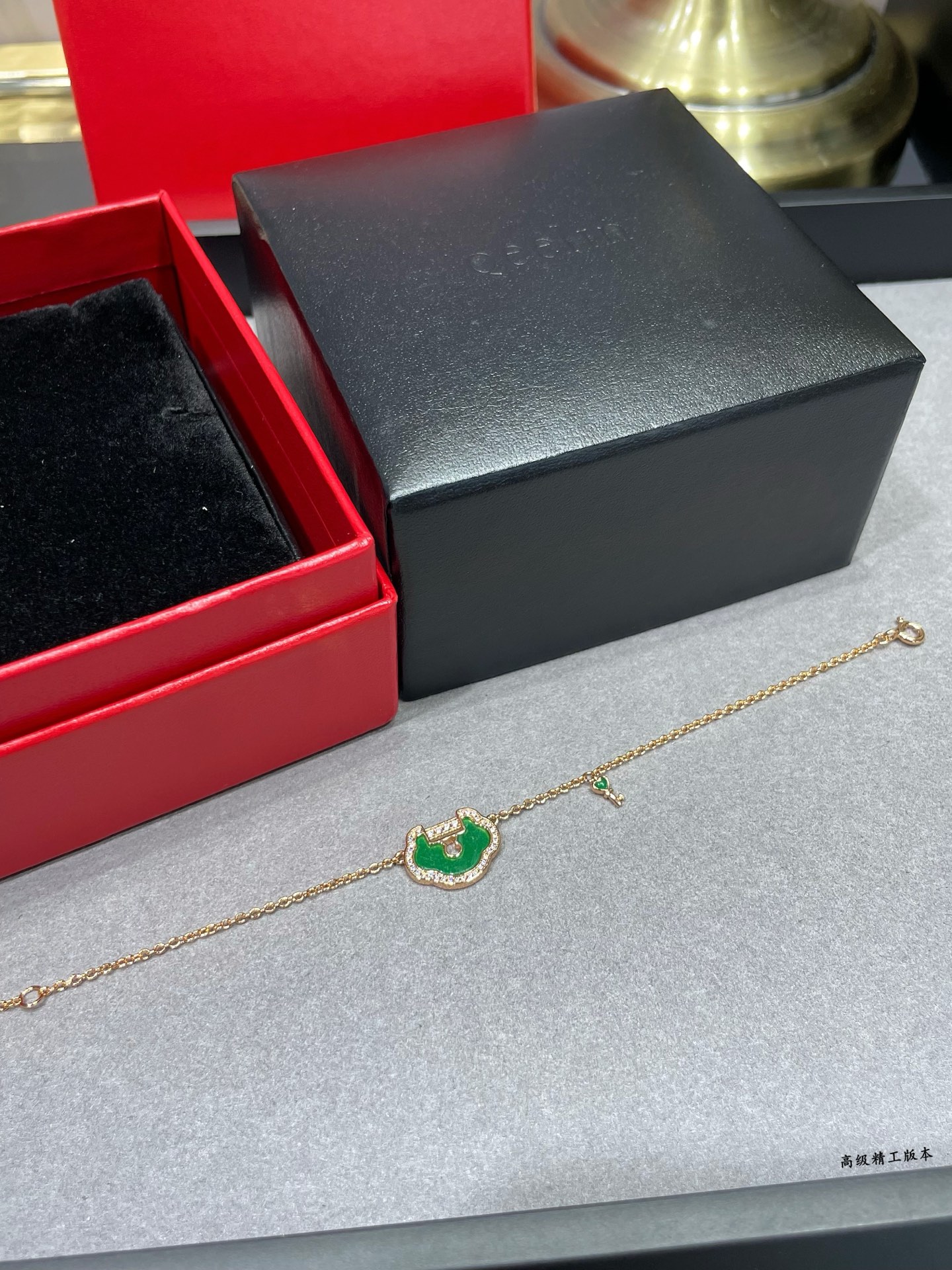 Handmade Goldenium Cylindrical Piece: Unique, Smoky, Flashy, High-Quality Electroplating - 图片 7