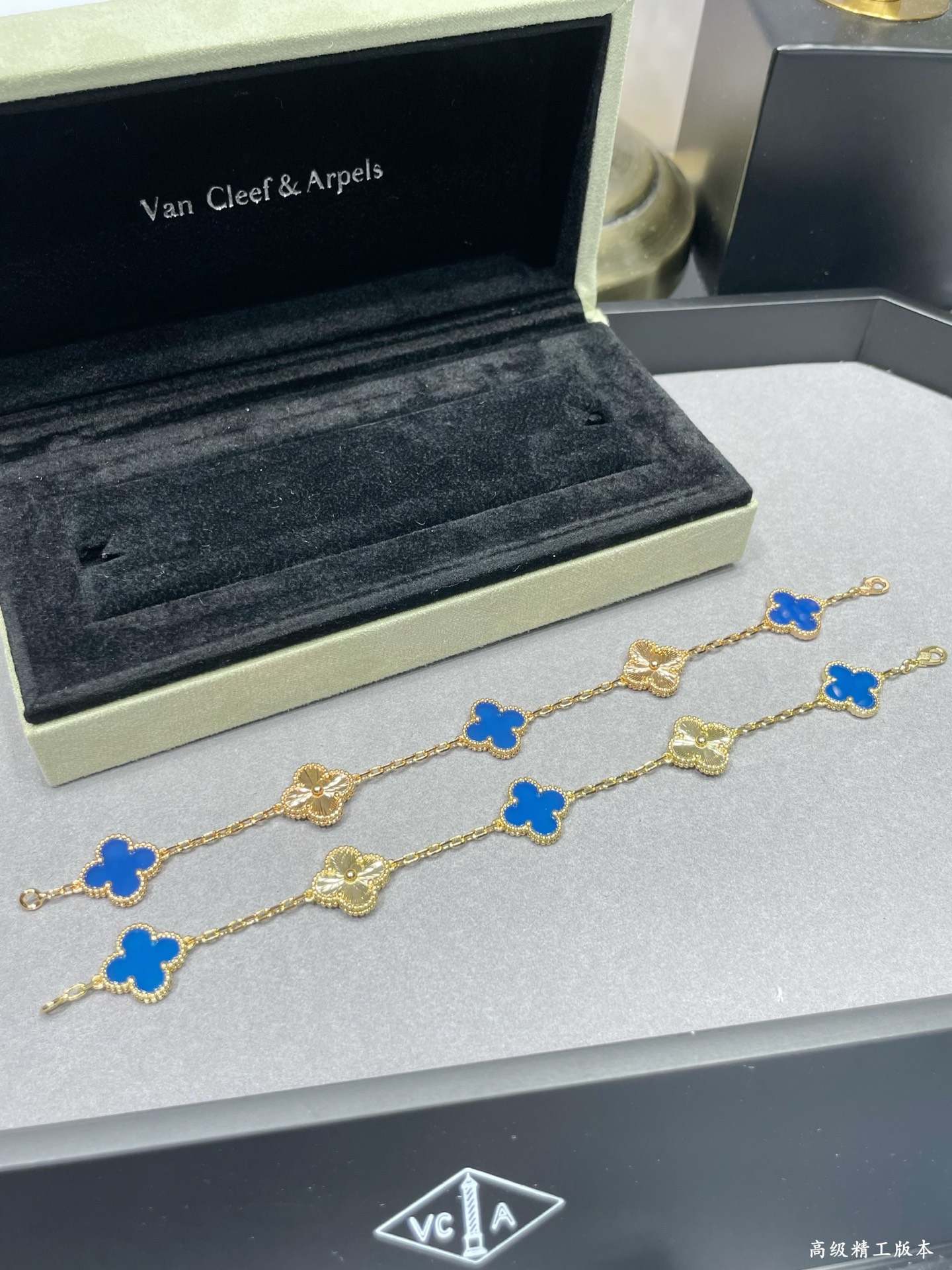 Van Cleef & Arpels Blue Agate Clover Bracelet, Gold-Tone Finish 2 i1755570714388 569 0 2