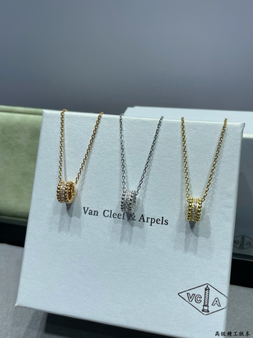 Van Cleef & Arpels VCA Single Row Diamond Necklace Versatile and Elegant 1 Van Cleef & Arpels VCA Single Row Diamond Necklace Versatile and Elegant