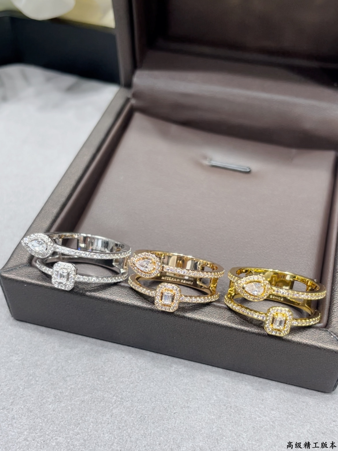 Anillo Messika Move con Diamantes: Un símbolo eterno de amor y elegancia
