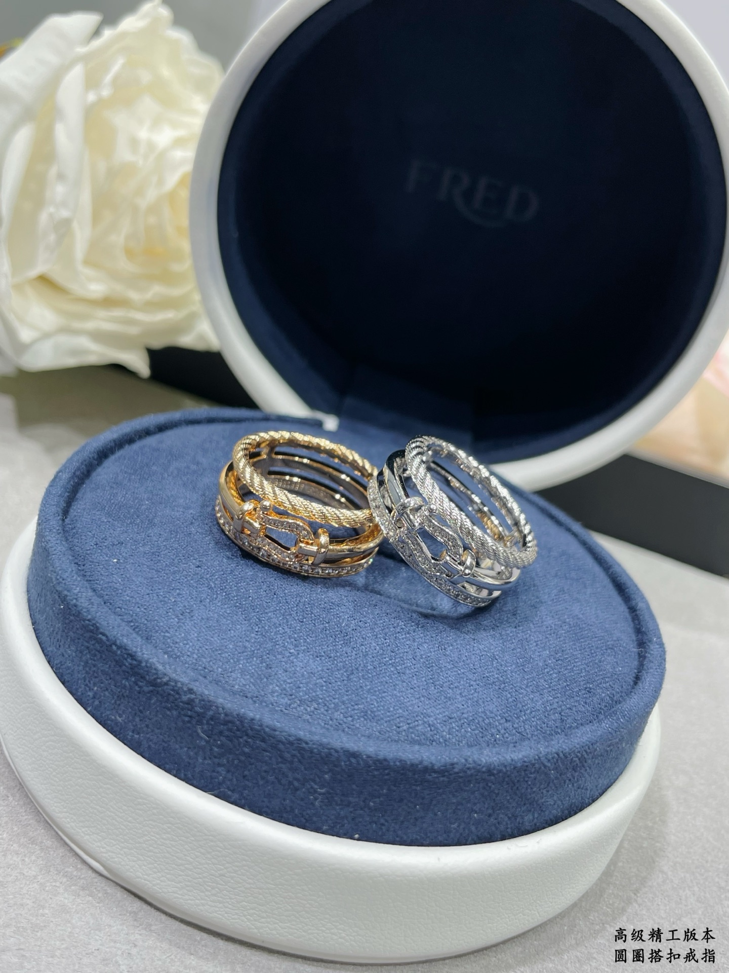 v金材质 批155💥💥❤️火爆🎉 费雷德圆圈搭扣中间钻戒指 码数：678。👉🏻大牌 时尚 精致💠FORCE 系列戒指⭐️高端定制～精工微镶 马蹄扣头 💍 网红达人 时尚一族必备单品 白金 玫瑰金 