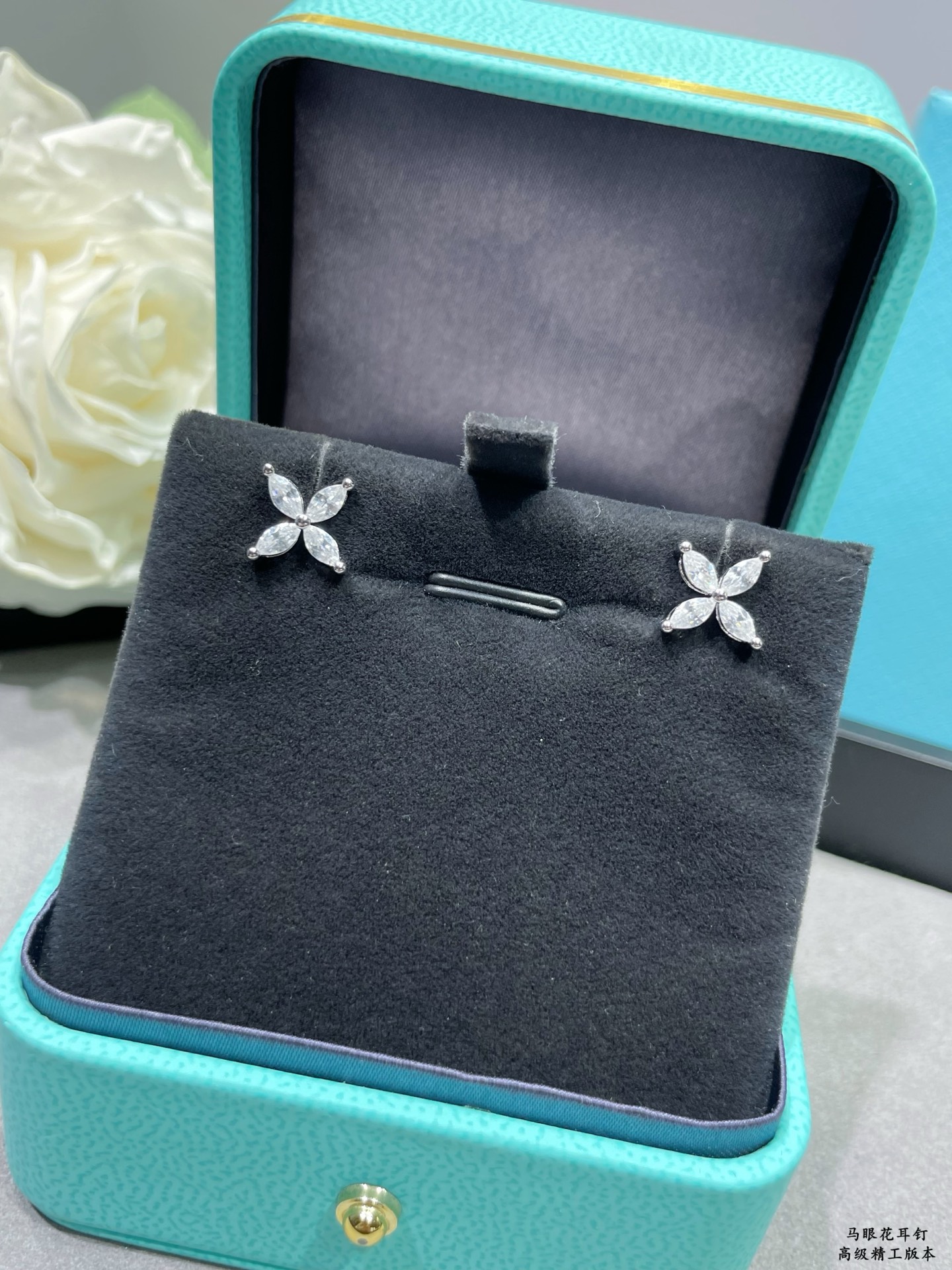 女神系列 蒂芙尼马眼耳钉，优雅气质款，性价比超高 市面最高版本，通体925纯银。做工细腻到位 有图有真相