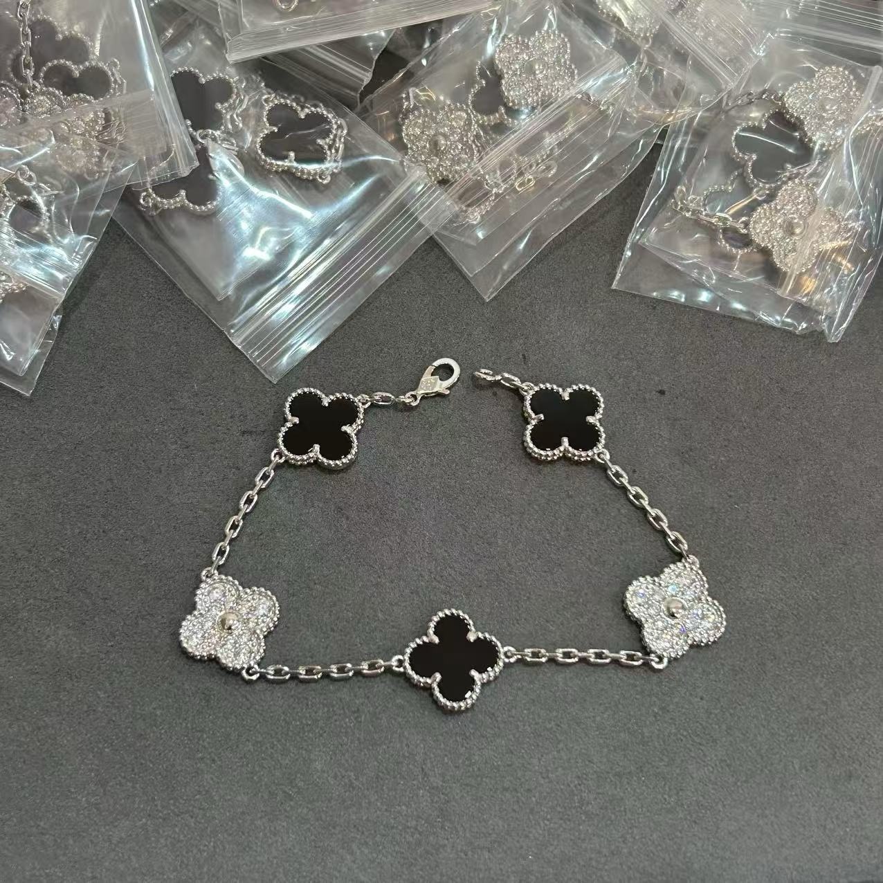 Van Cleef Arpels Браслет