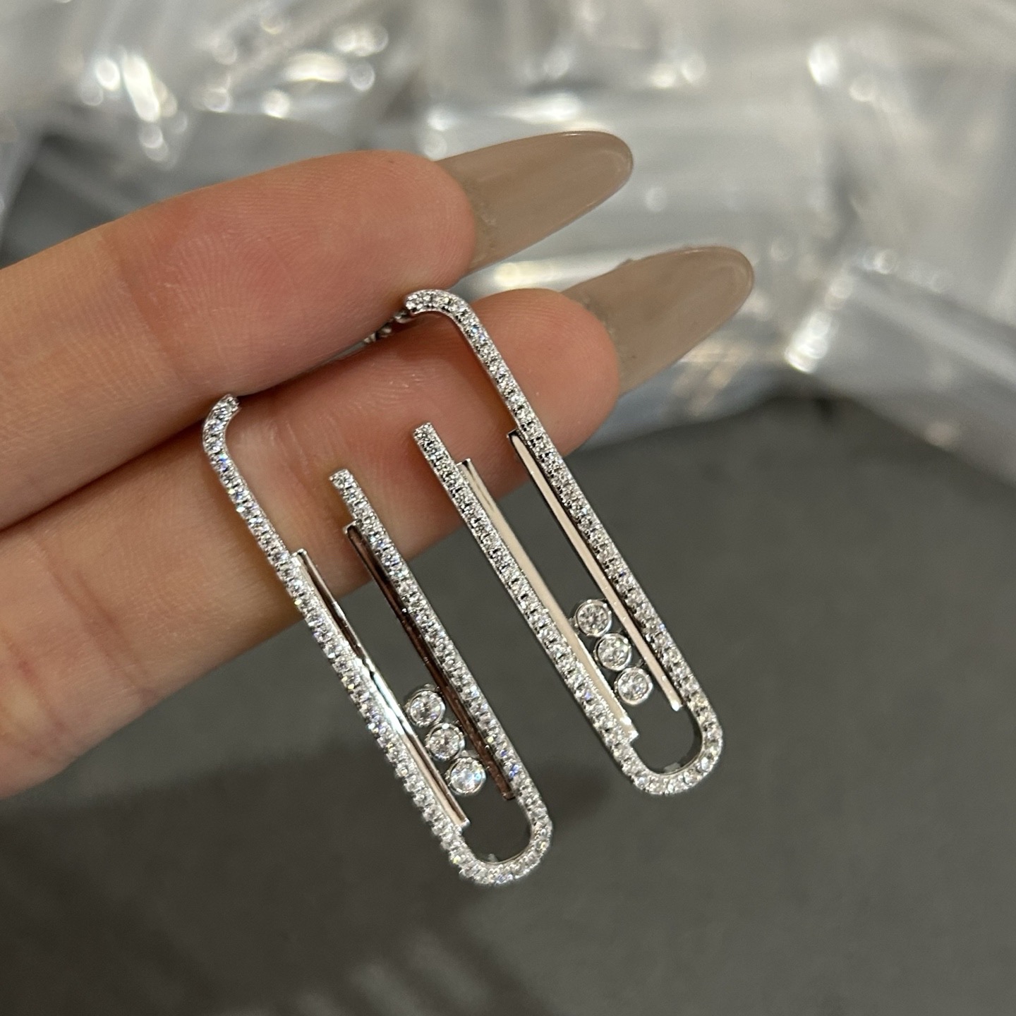 Серьги гвоздики