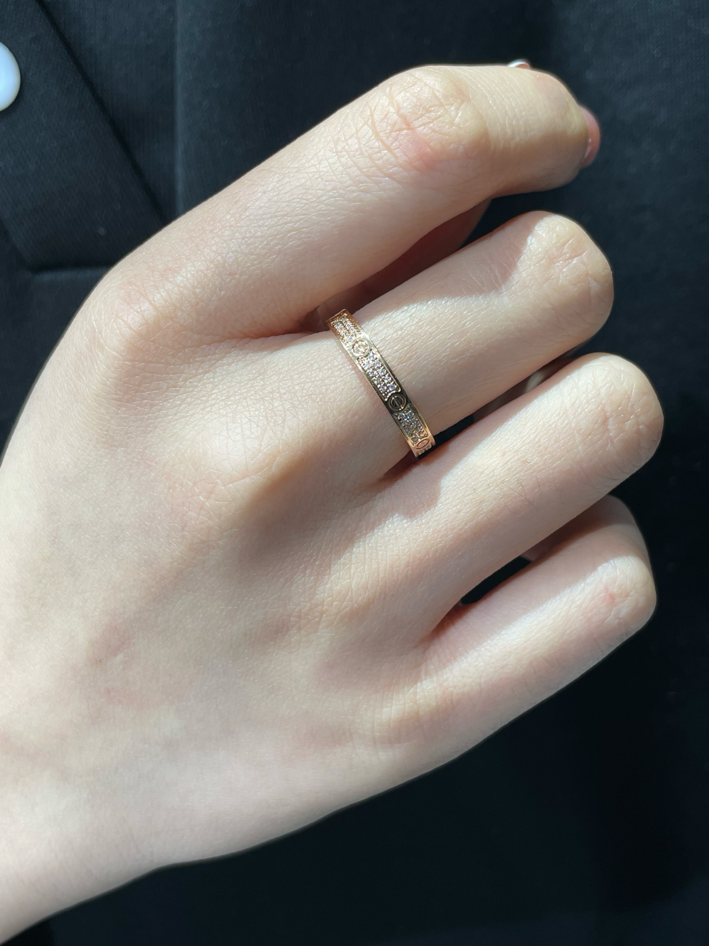 V金镀咪金 码数5678 卡地亚CNC窄版两排钻满天星戒指💍 戒指上的每粒石头都是手工镶上去的 折射度肉