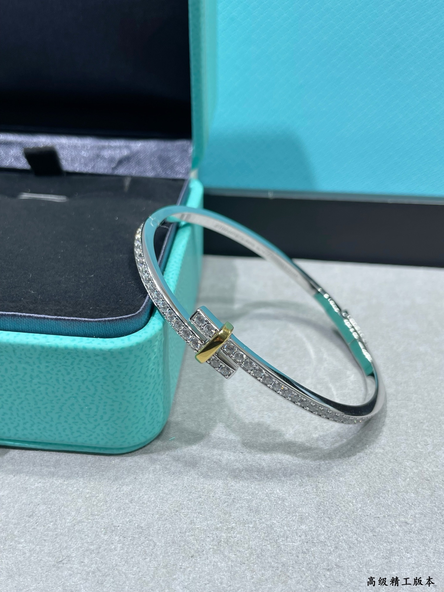 Tiffany & Co. 分色电镀码数：16 17 蒂芙尼圆形分色手镯