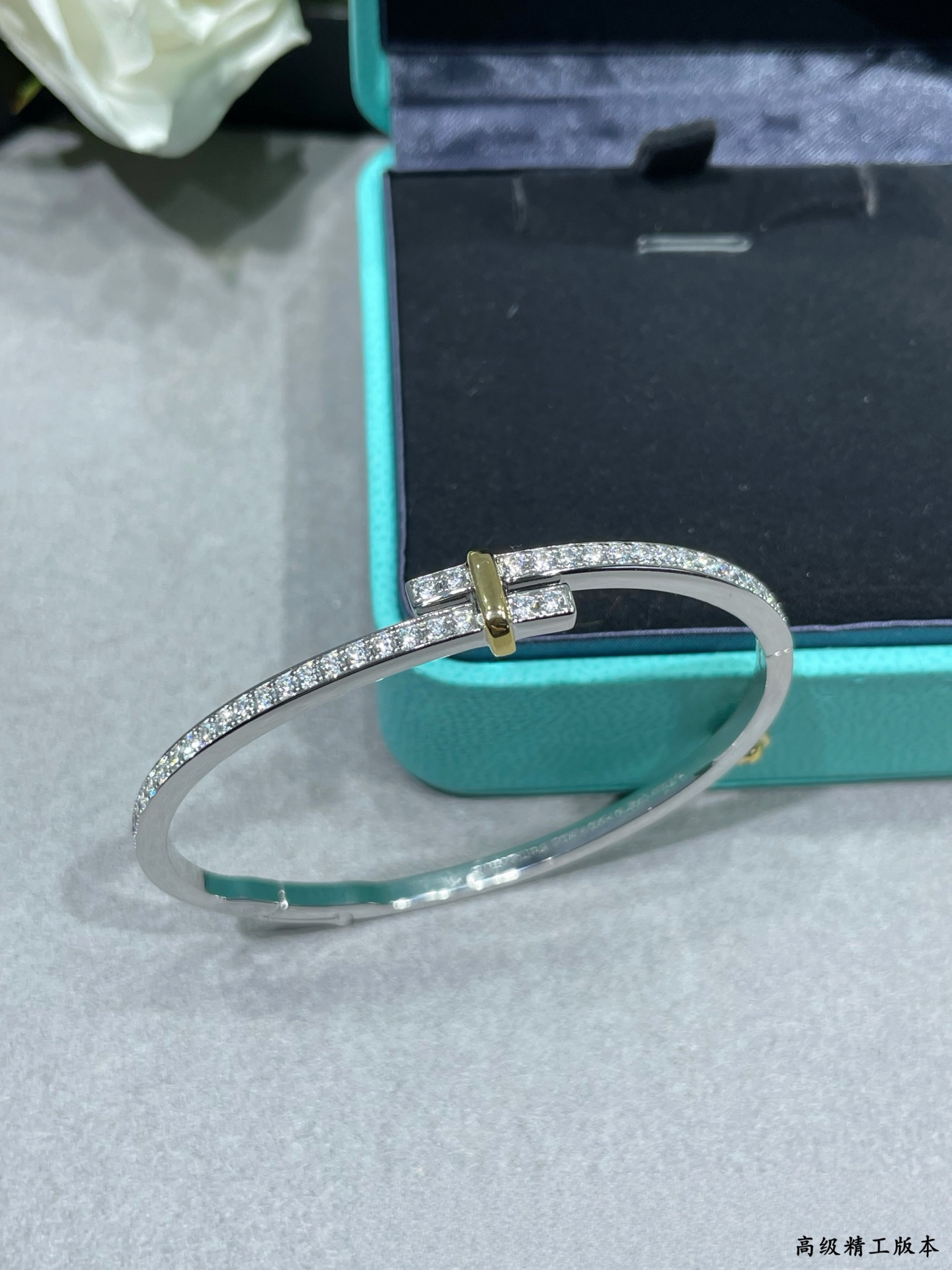 Tiffany & Co. 分色电镀码数：16 17 蒂芙尼圆形分色手镯
