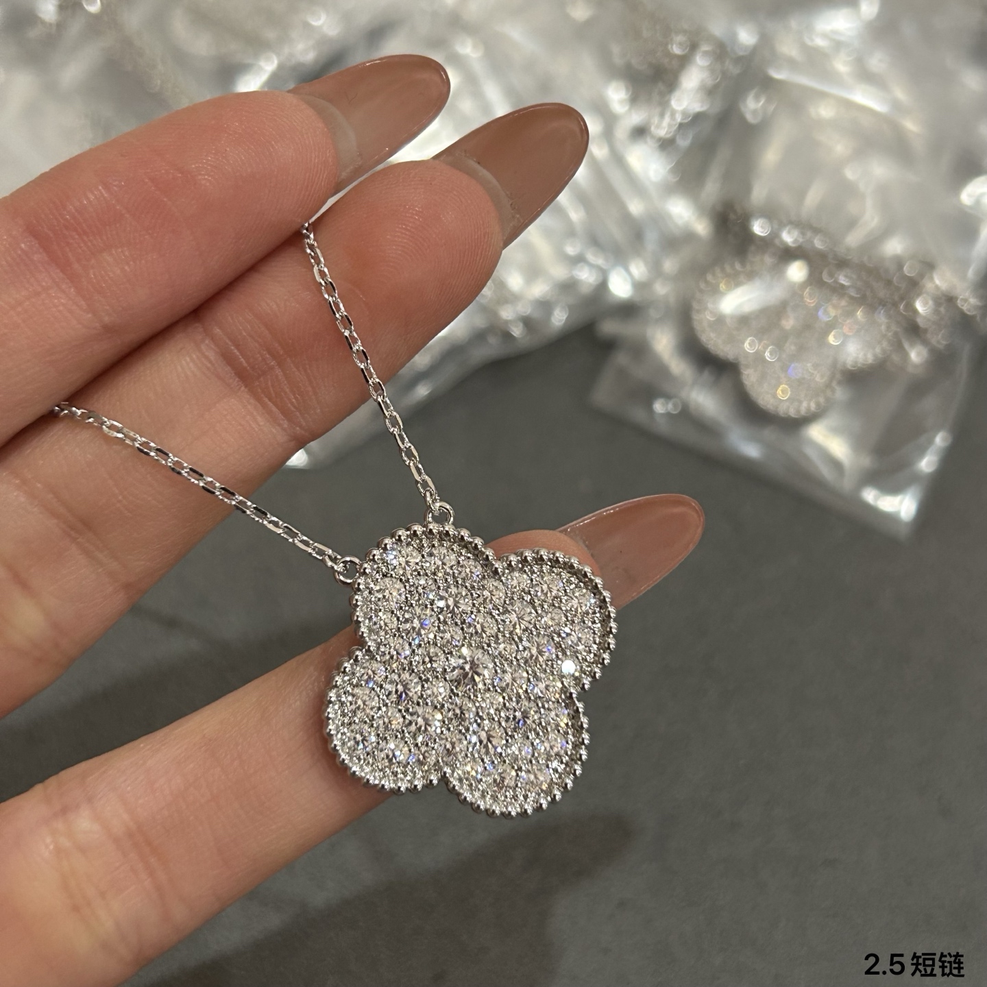 Van Cleef & Arpels Haute Couture Haute Couture Fine Jewelry Necklace