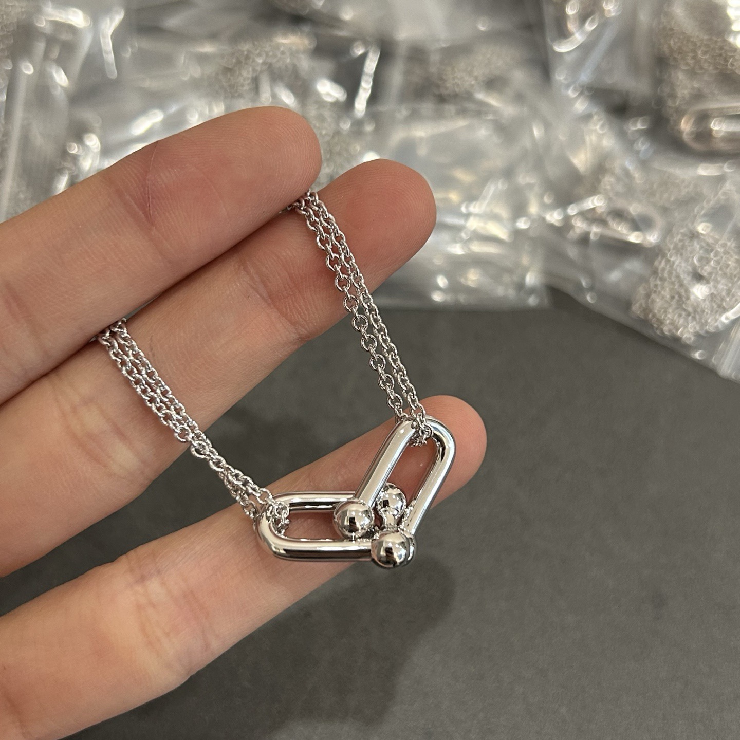 Collar de doble cadena en forma de U sin diamantes Tiffany llegó, 5140240