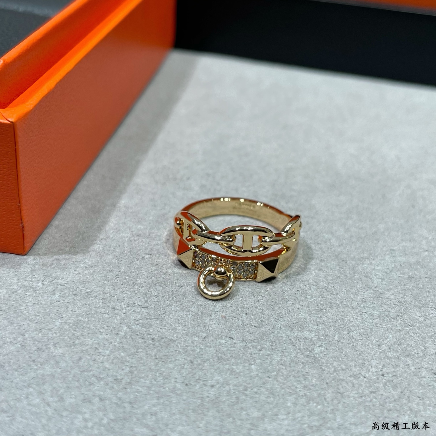 Hermès 女神都爱 1:1超精赞 各路女神 明星 同款 高端k金质感，精工镶嵌高碳钻