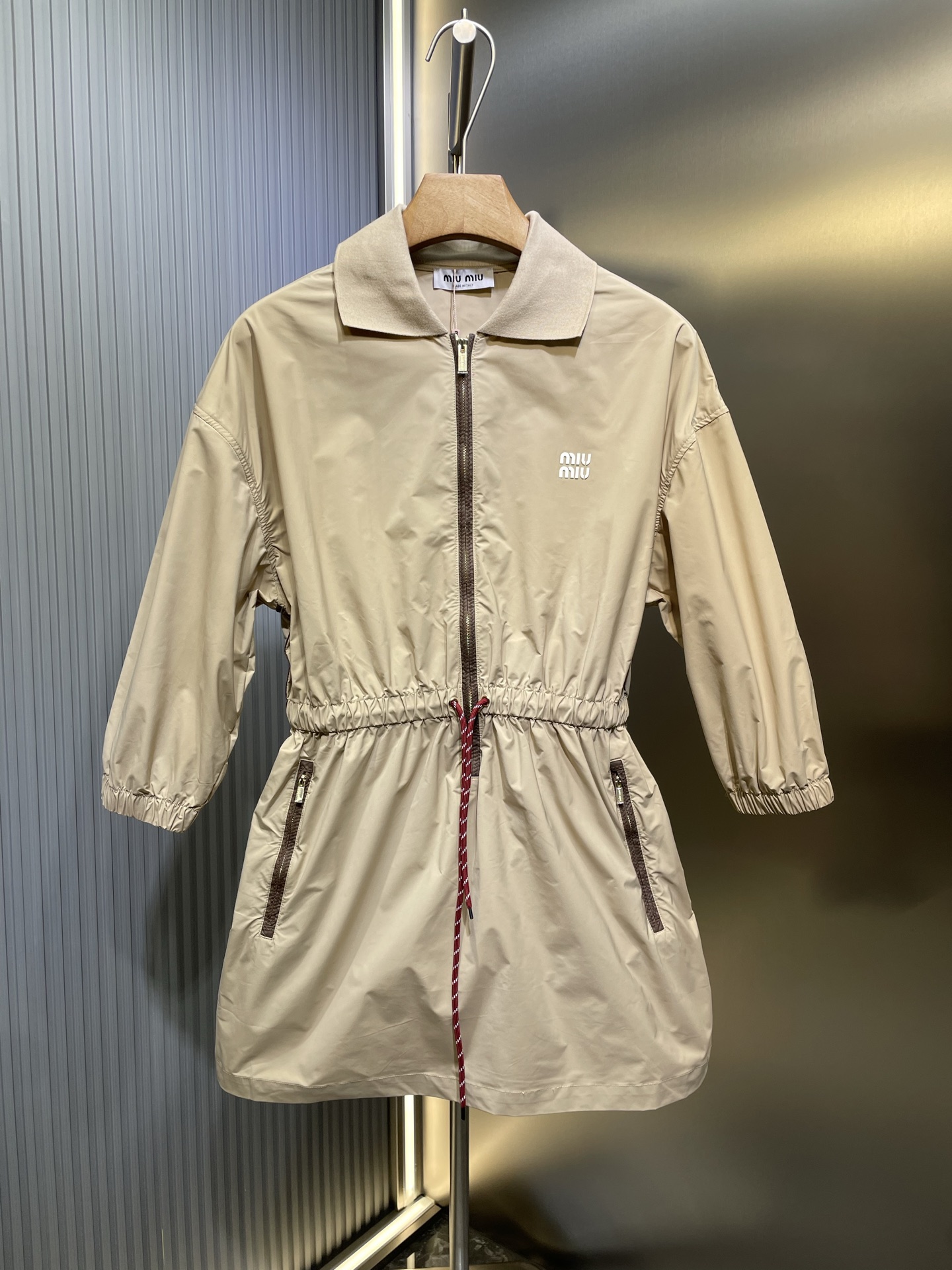 🆕MIU 2025 nuevo vestido de nailon con cordón para primavera/verano, imprescindible para chicas dulces y geniales en la…