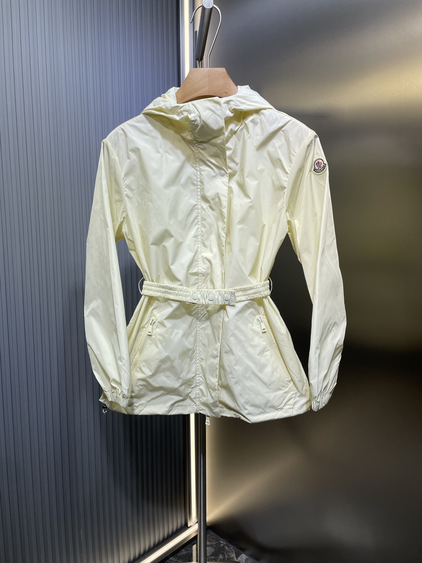 Nuevo 🆕 Mon 25SS principios de otoño, ¡lo último! ¡Chaqueta de protección solar, chaqueta cortavientos, chaqueta! Tela…