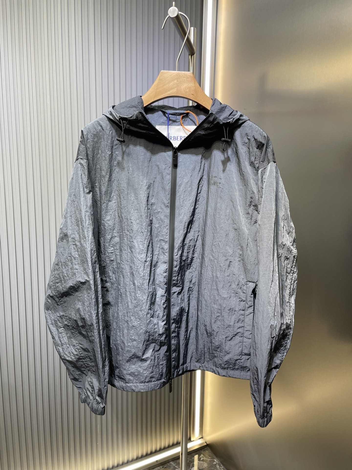 BUR🌟[Réplica superior] Nueva chaqueta para principios de primavera, discreta pero difícil de ignorar, con un corte imp…