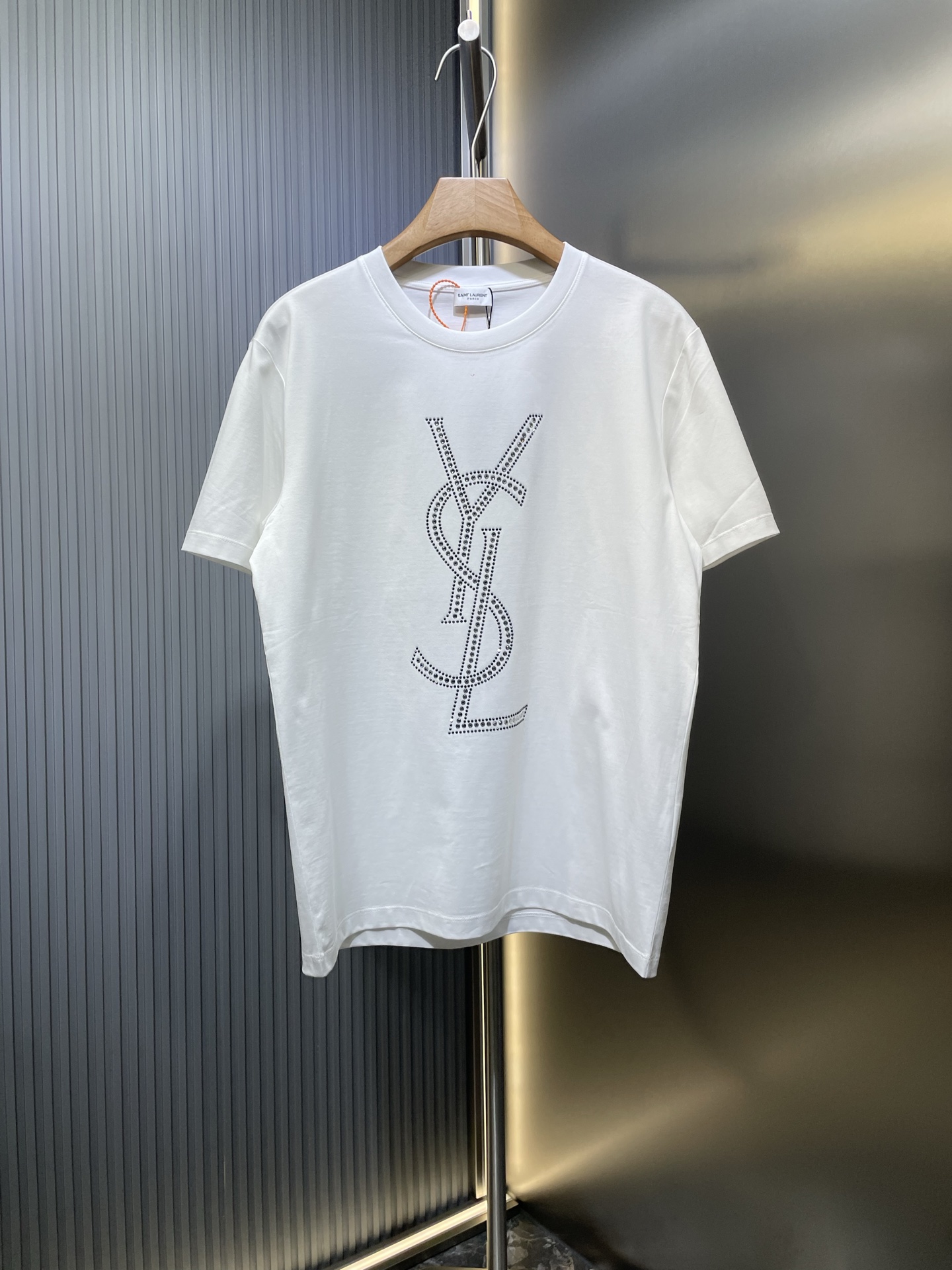 YSL🌟【Top original】2025 primavera/verano nueva colección con patrón combinado y camiseta de manga corta incrustada con …