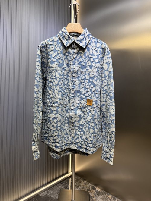 Louis Vuitton 2025SS Washed Denim Workwear Jacket with Leopard Monogram 1 Louis Vuitton 2025SS Washed Denim Workwear Jacket with Leopard Monogram