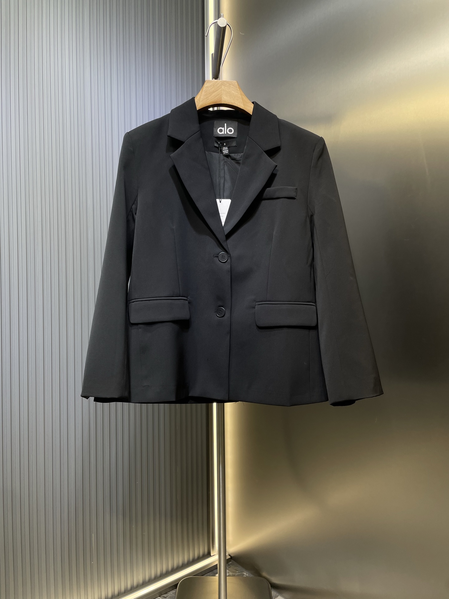 Alo Yoga Women's Relaxed Fit Blazer - Modern Style, All-Day Comfort