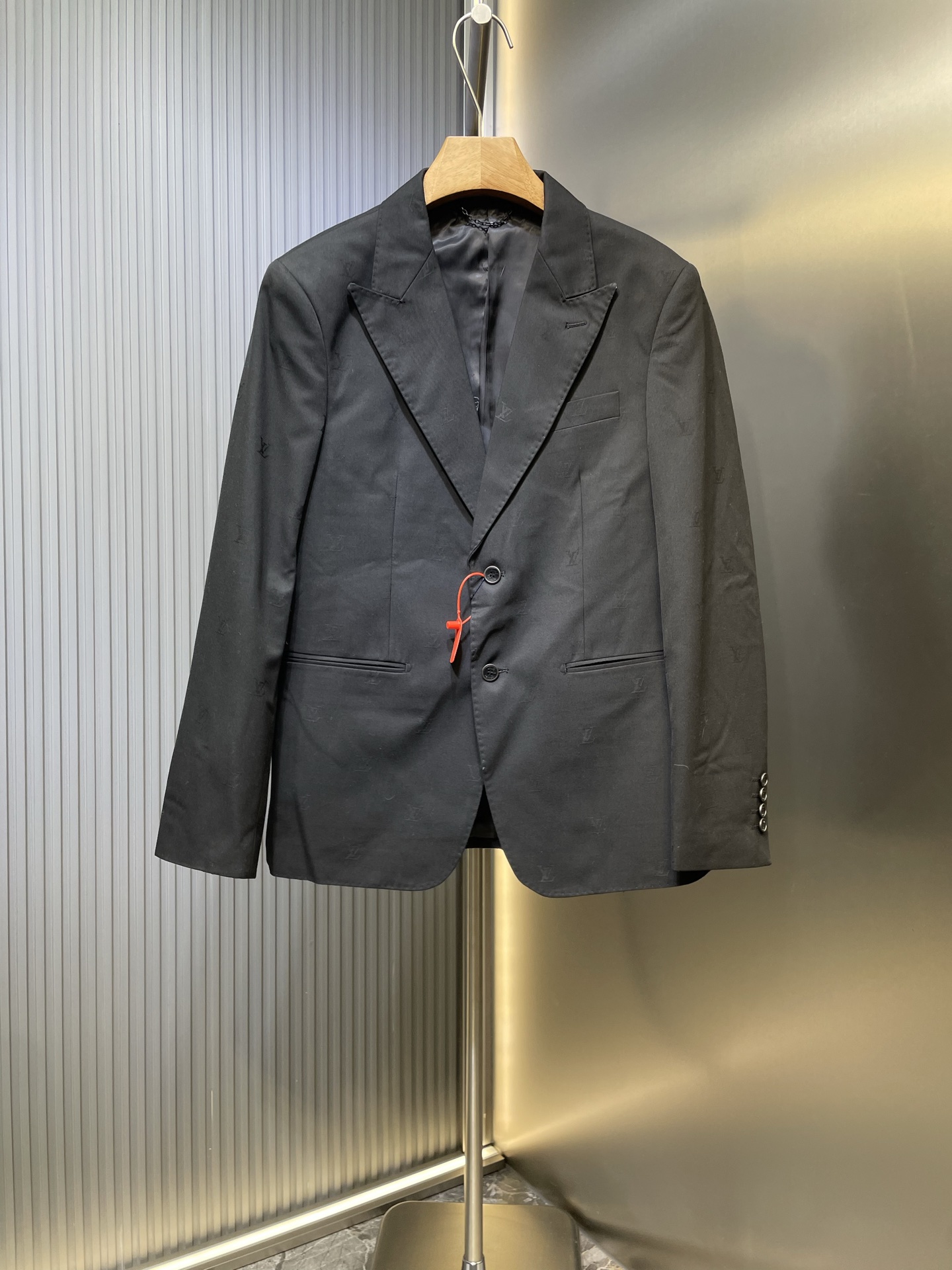 Louis Vuitton Blason Jacquard Wool Suit Jacket - Elegant and Sophisticated