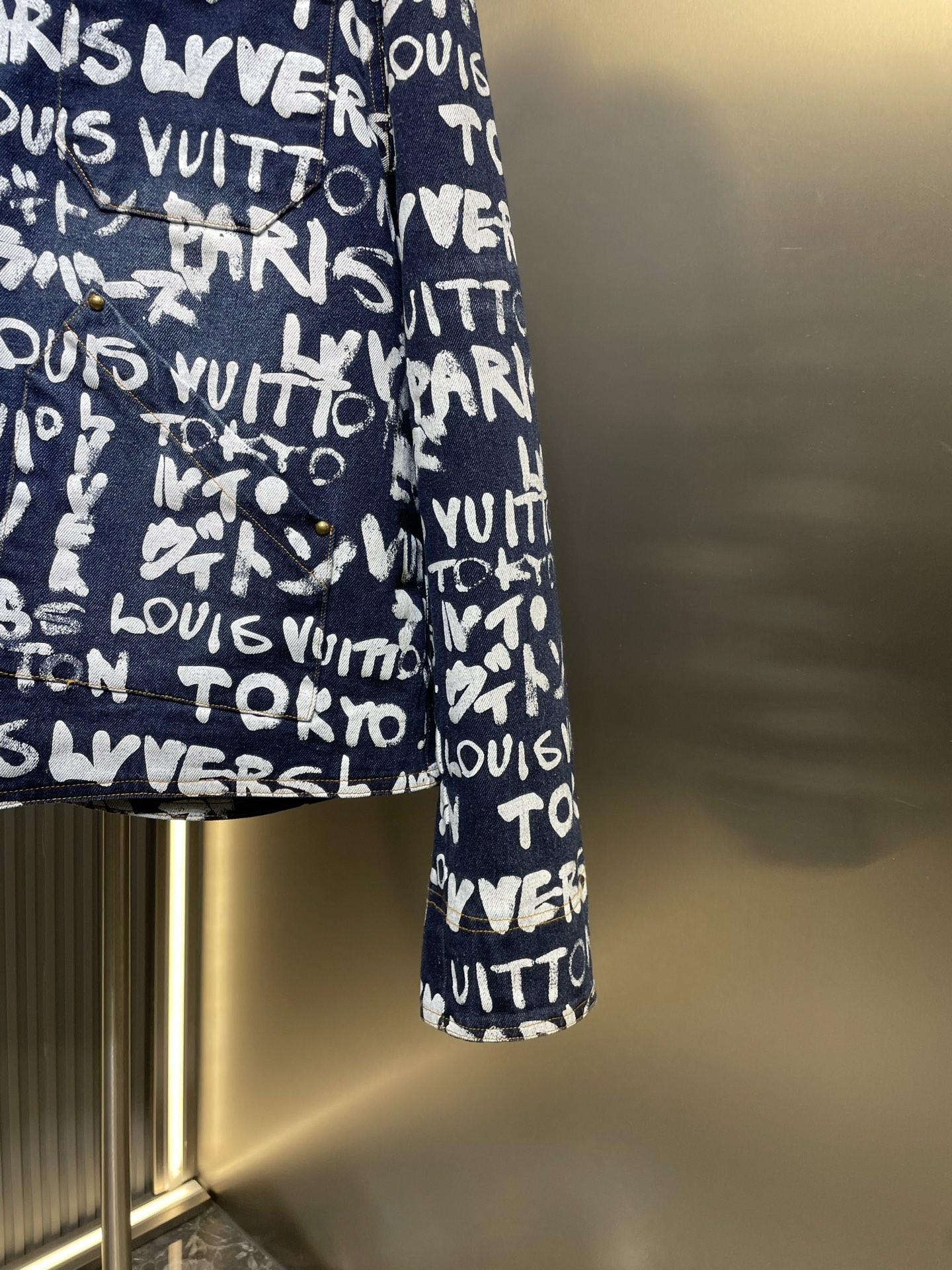 Louis Vuitton LV涂鸦字母无领牛仔夹克