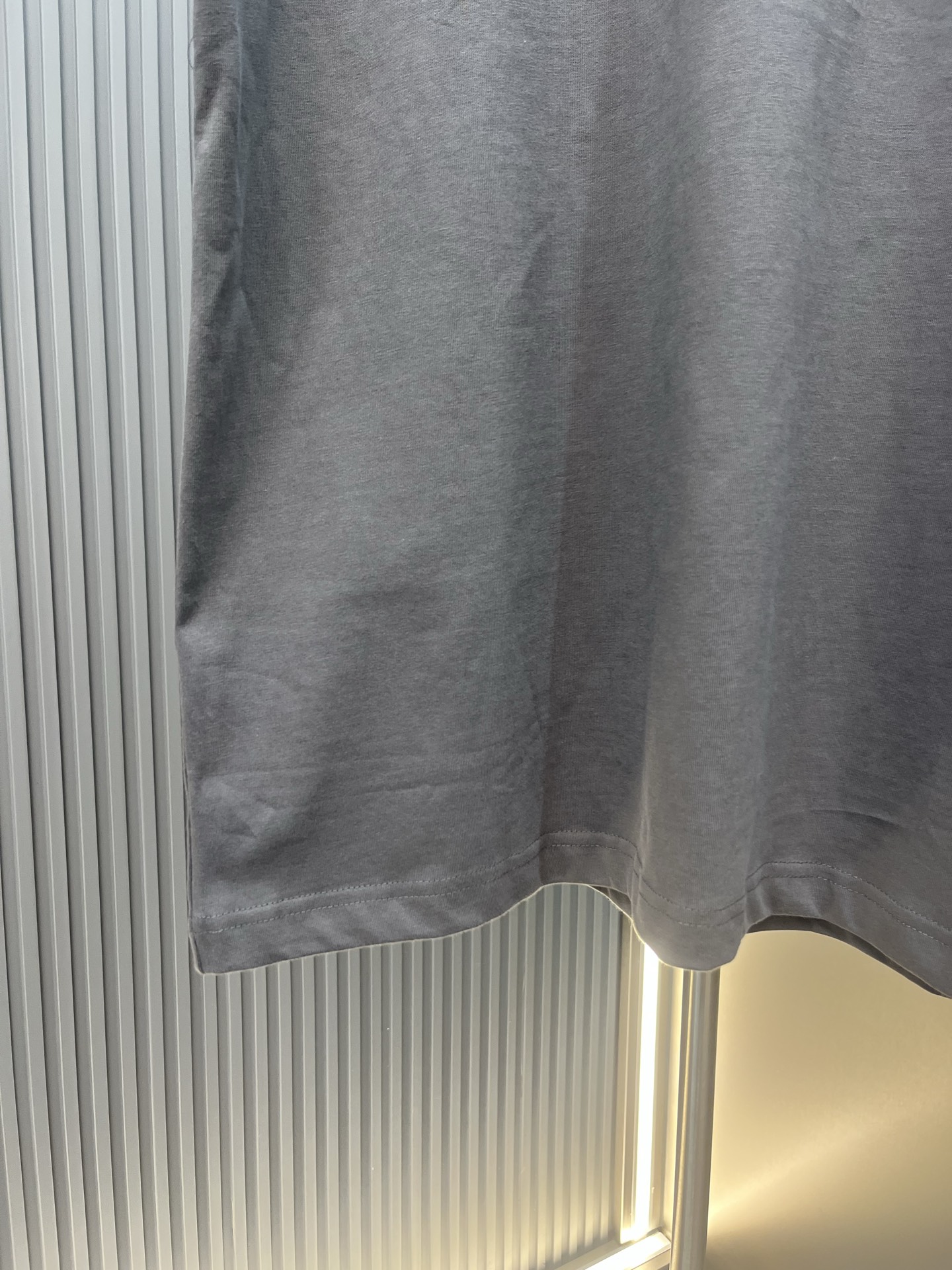 Balenciaga 巴黎世家 字母印绣短袖 新配色