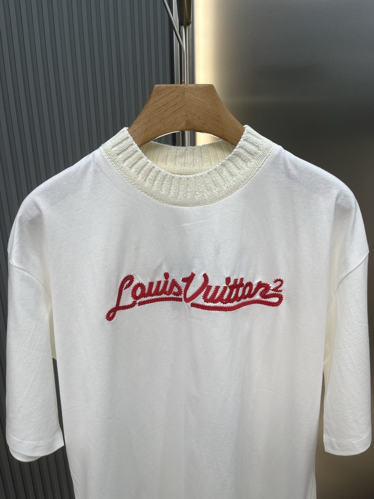 Louis Vuitton LOUIS VUITTON LV 红字母刺绣圆领短袖T恤