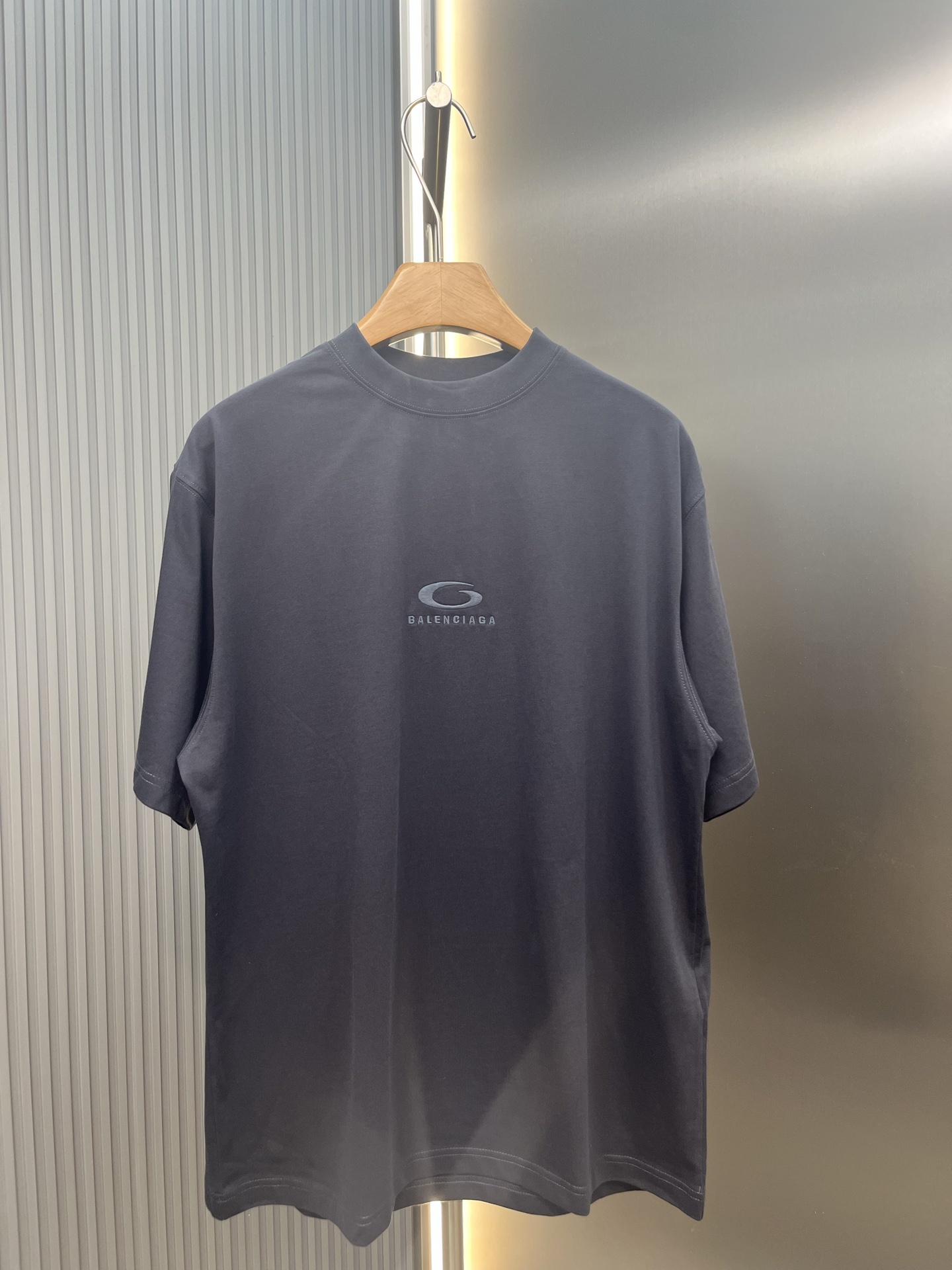 P120 Balenciaga círculo gris bordado cuello redondo manga corta ●Producto auténtico: comprado y desarrollado por 3184 ●…